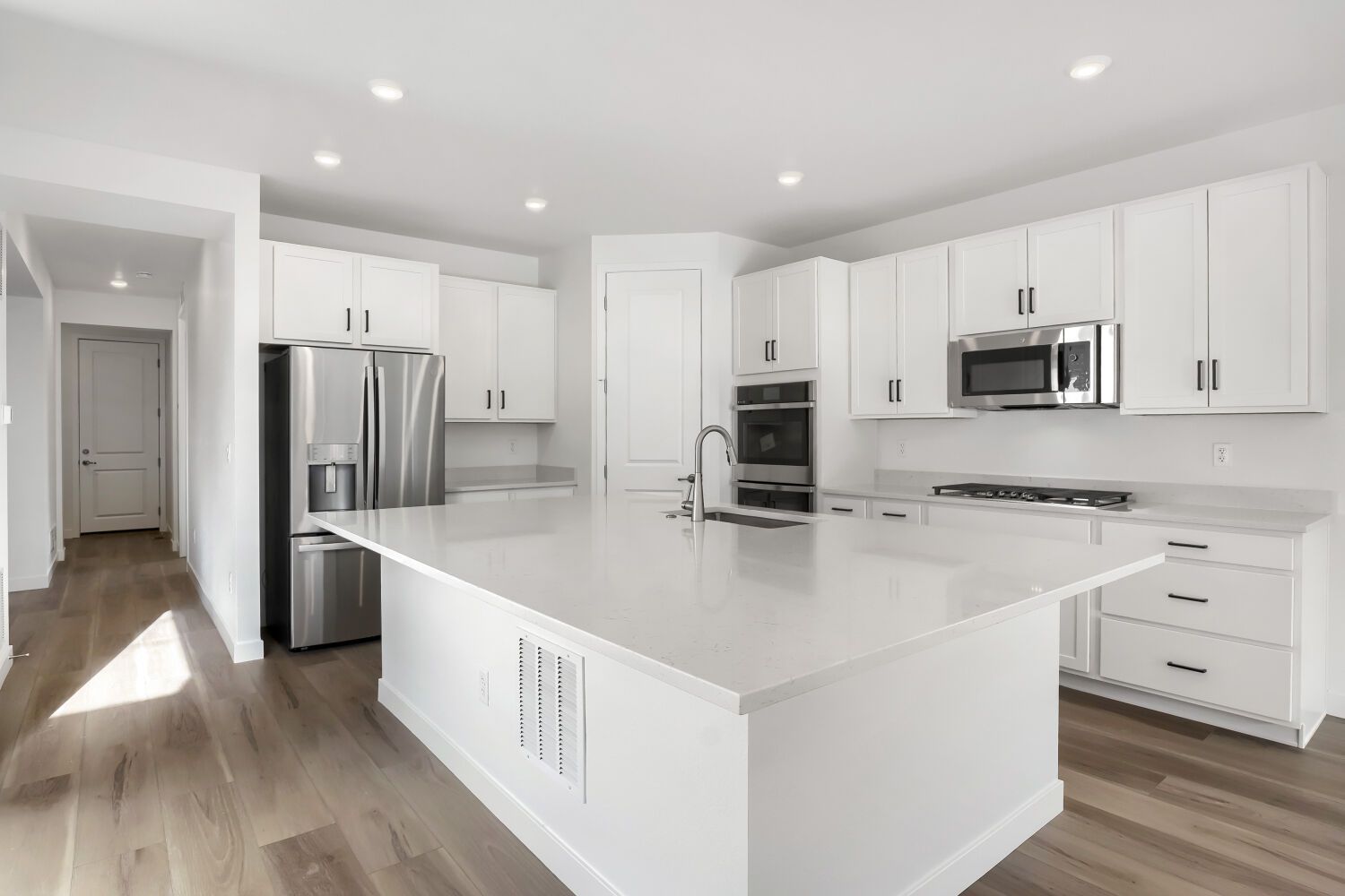 24744 E Kettle Ct   Web Quality   004   04 Kitchen