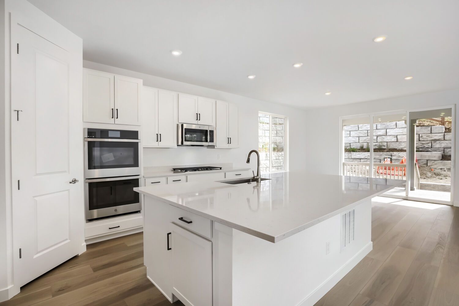 24744 E Kettle Ct   Web Quality   005   05 Kitchen