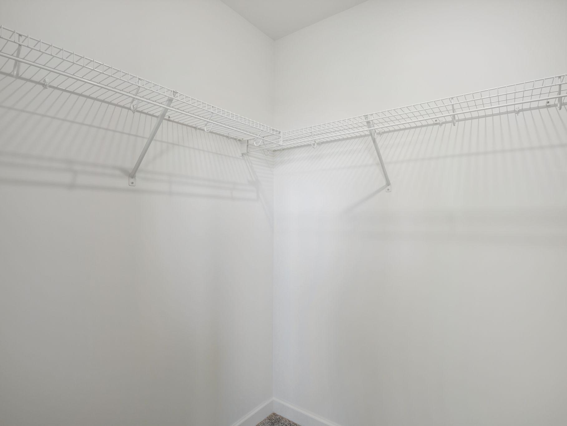 18 Westwind Mc Kinley QMI H S1508 Owners Closet F2