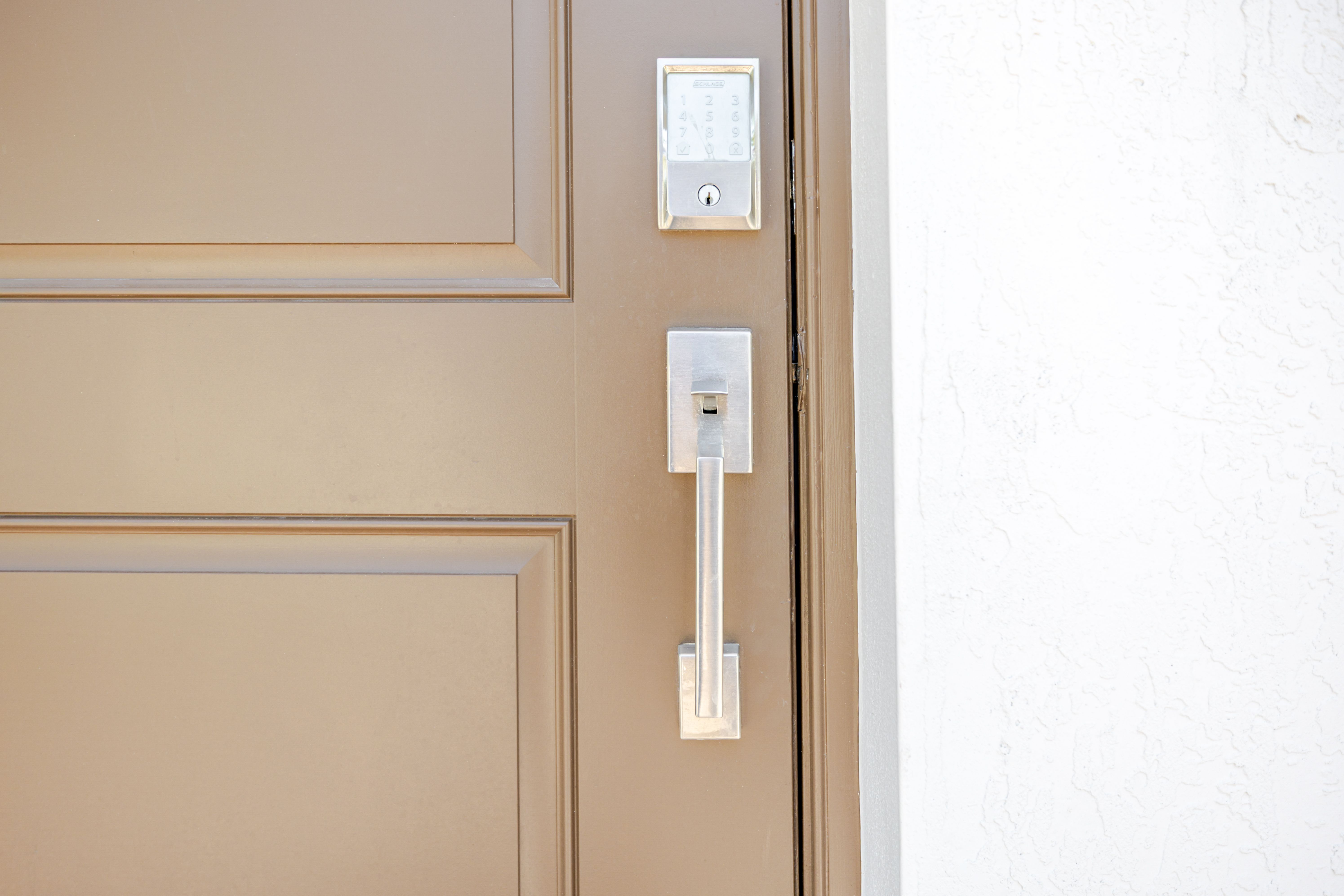 First Time Homebuyer Ei Smart WIFI Deadbolt