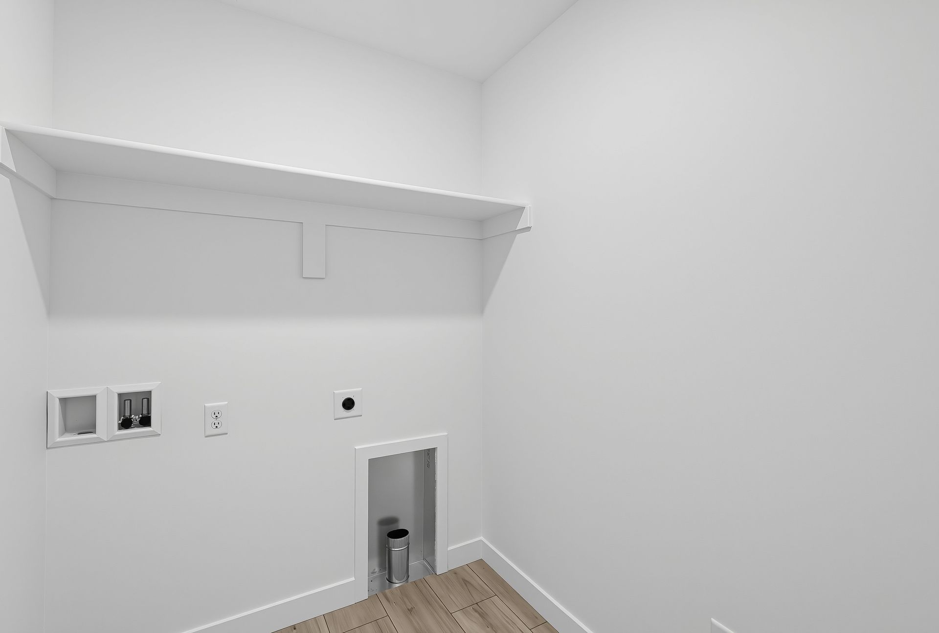 Brookfield Elkhorn 8