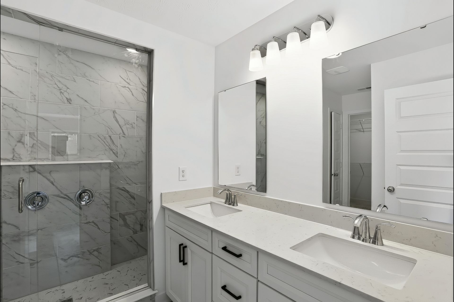 17 2 J9 A0182 HDR