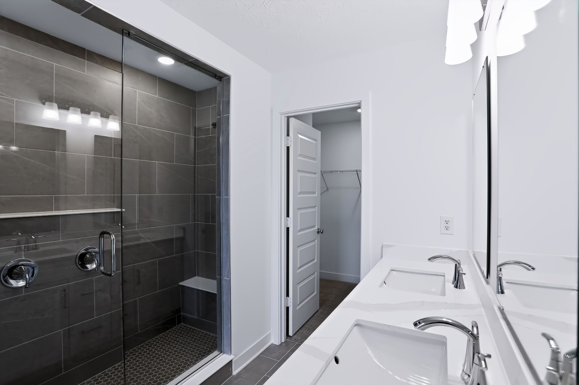 Alvord HS 37 Bath2