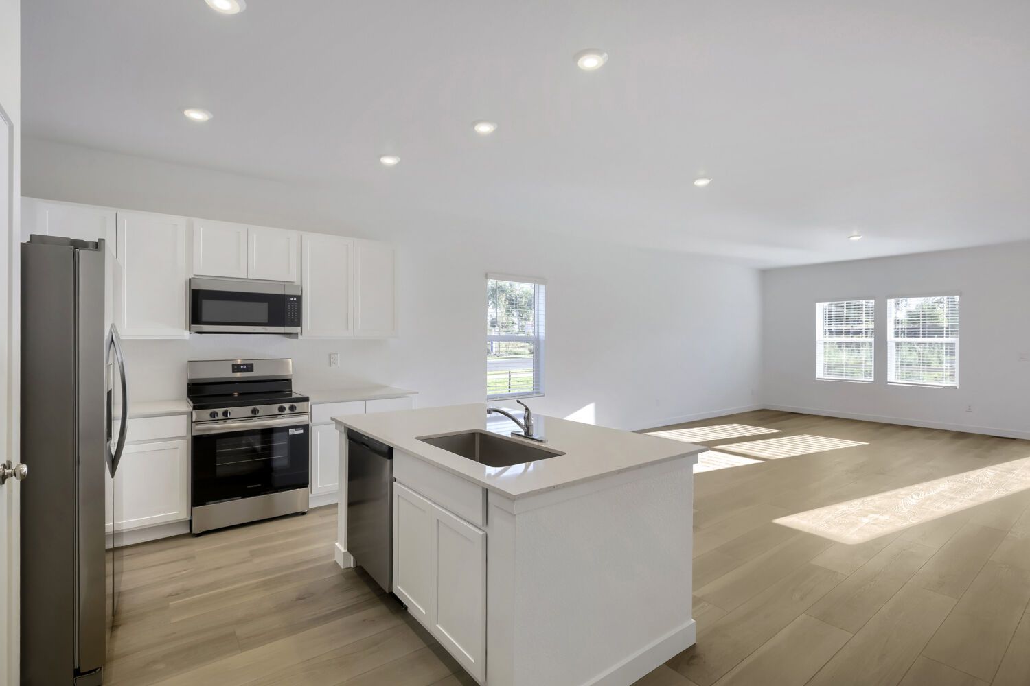 1773 Howling Dr Kitchen