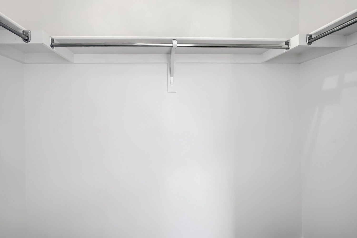 1773 Howling Dr Owner's Suite Closet
