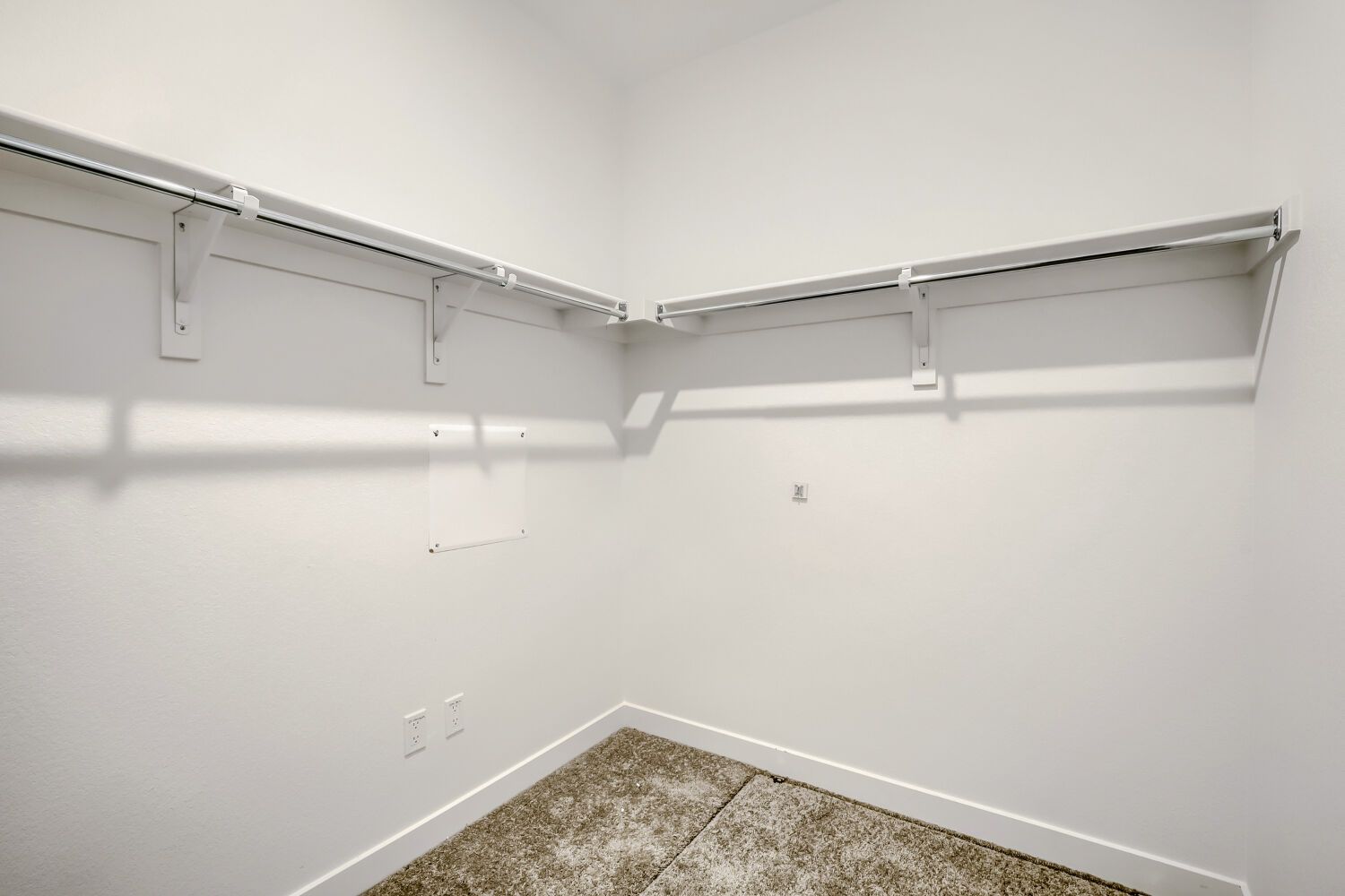 1756 Howling Dr Owner's Suite Closet