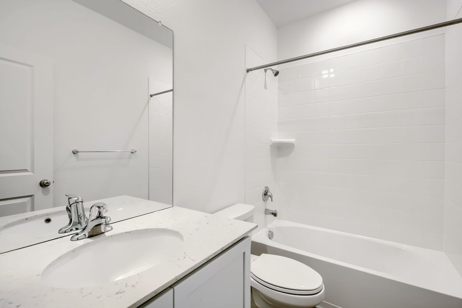1756 Howling Dr Secondary Bathroom