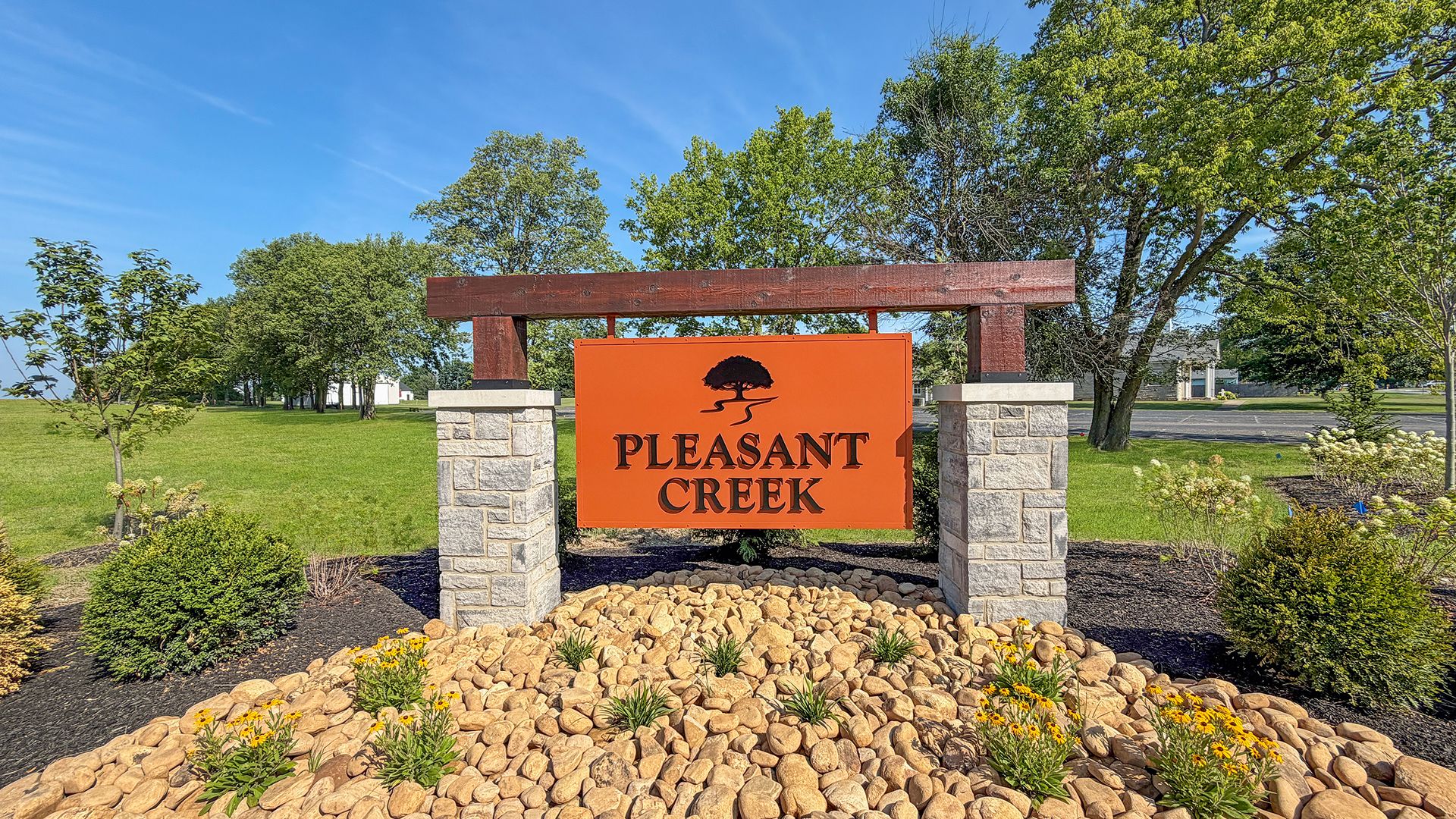 Pleasant Creek Entry Monument