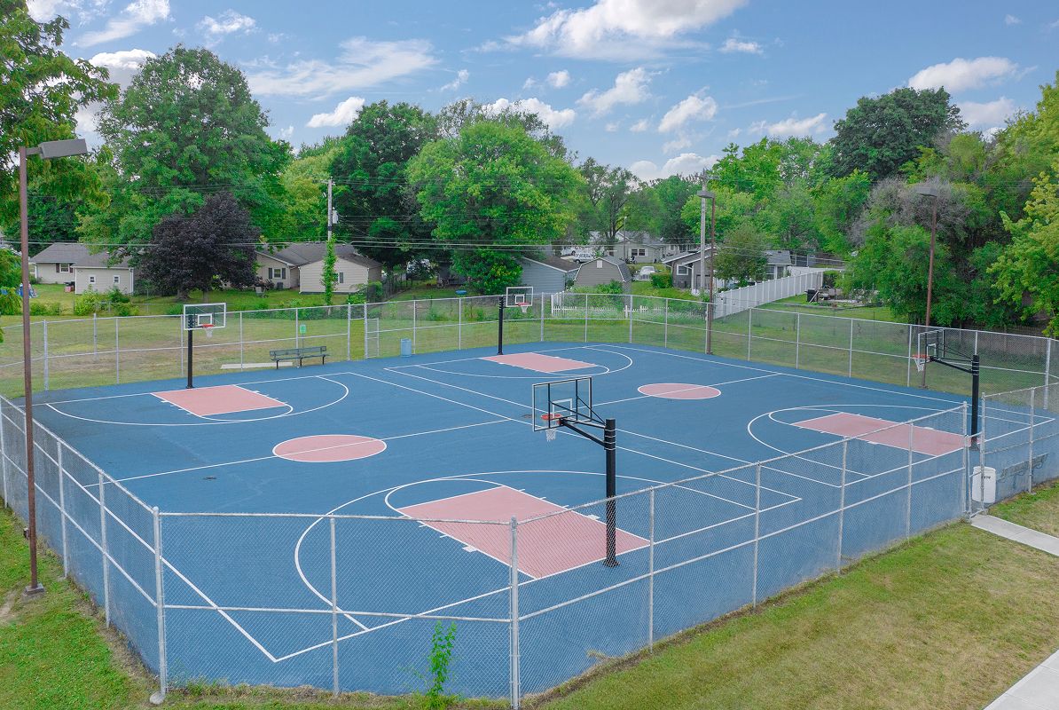 Whiteland Basketball Courts