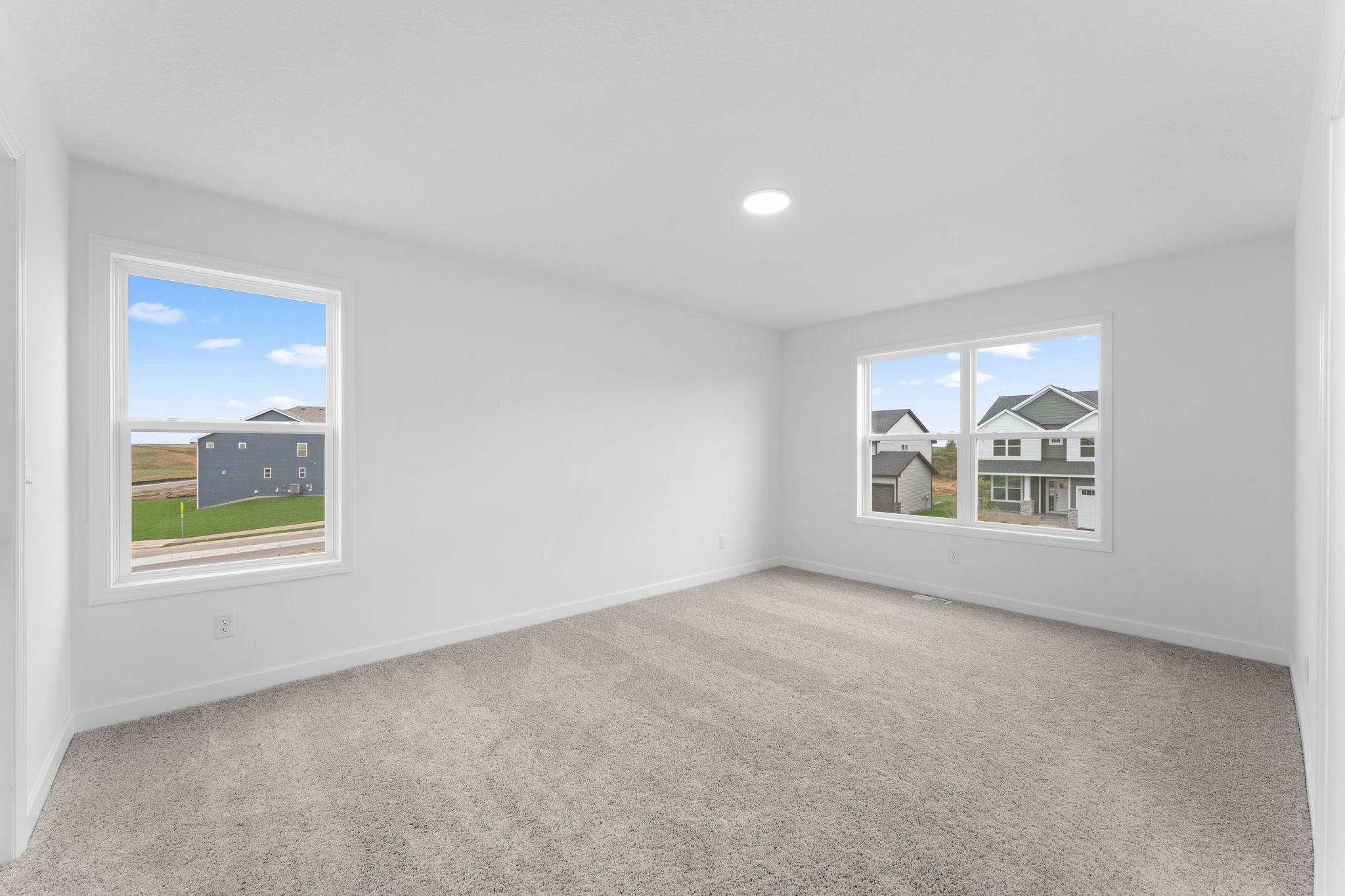 6 Westwind Washburn QMI H S1202 Bedroom 1of2 F2