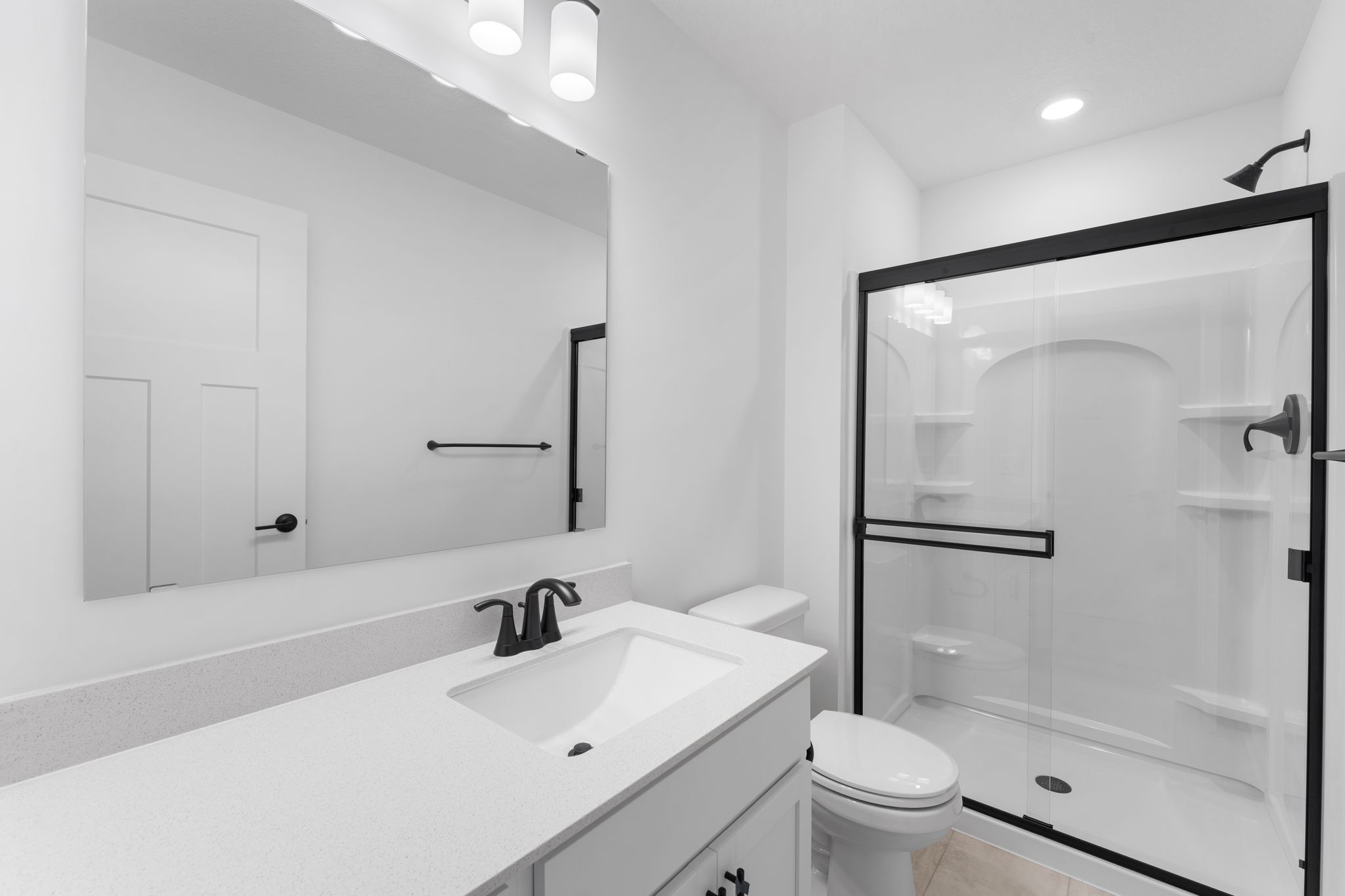5 Westwind Washburn QMI H S1202 Bathroom 3of3 F2