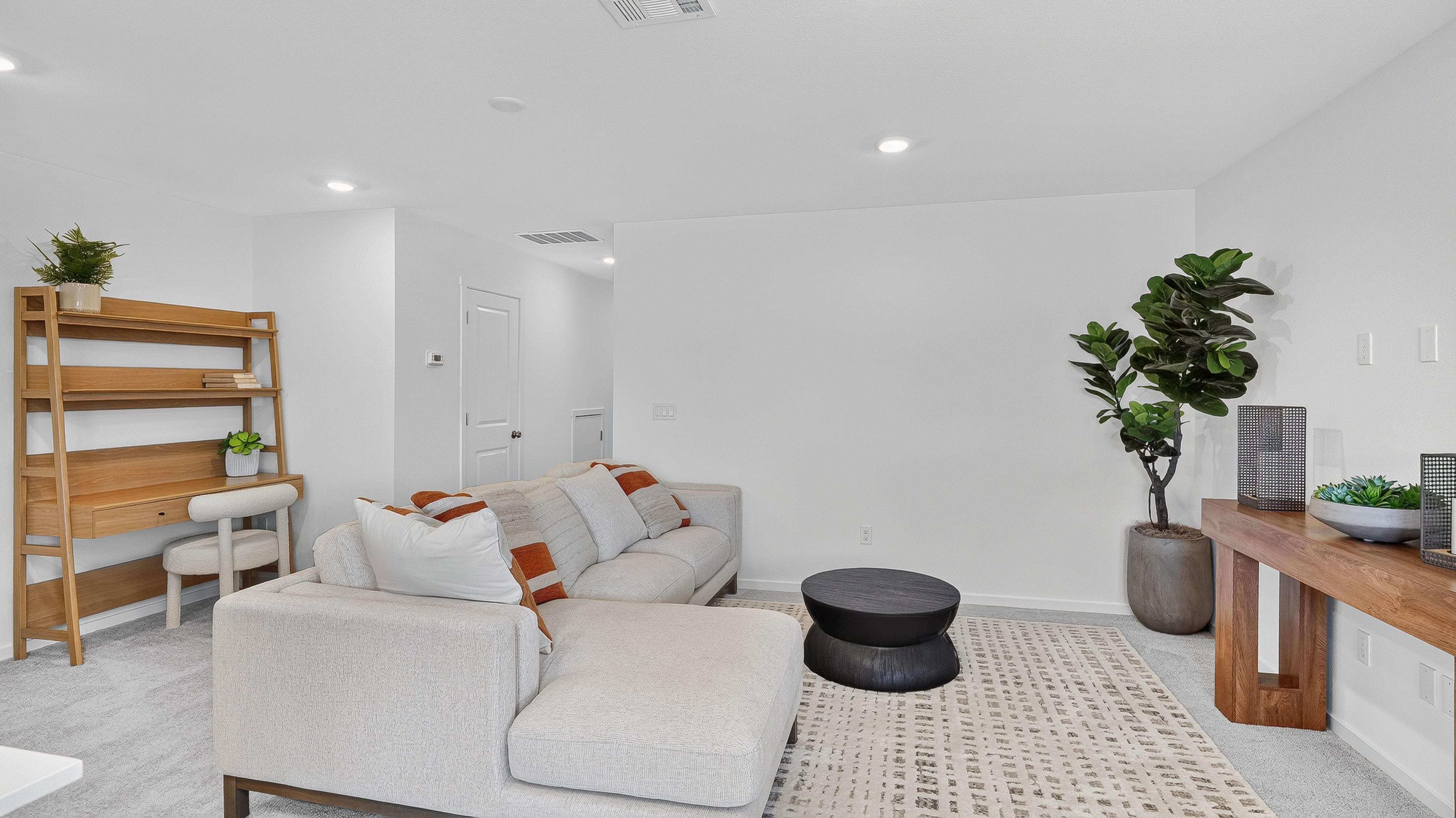 Curry Meadows Helena 5
