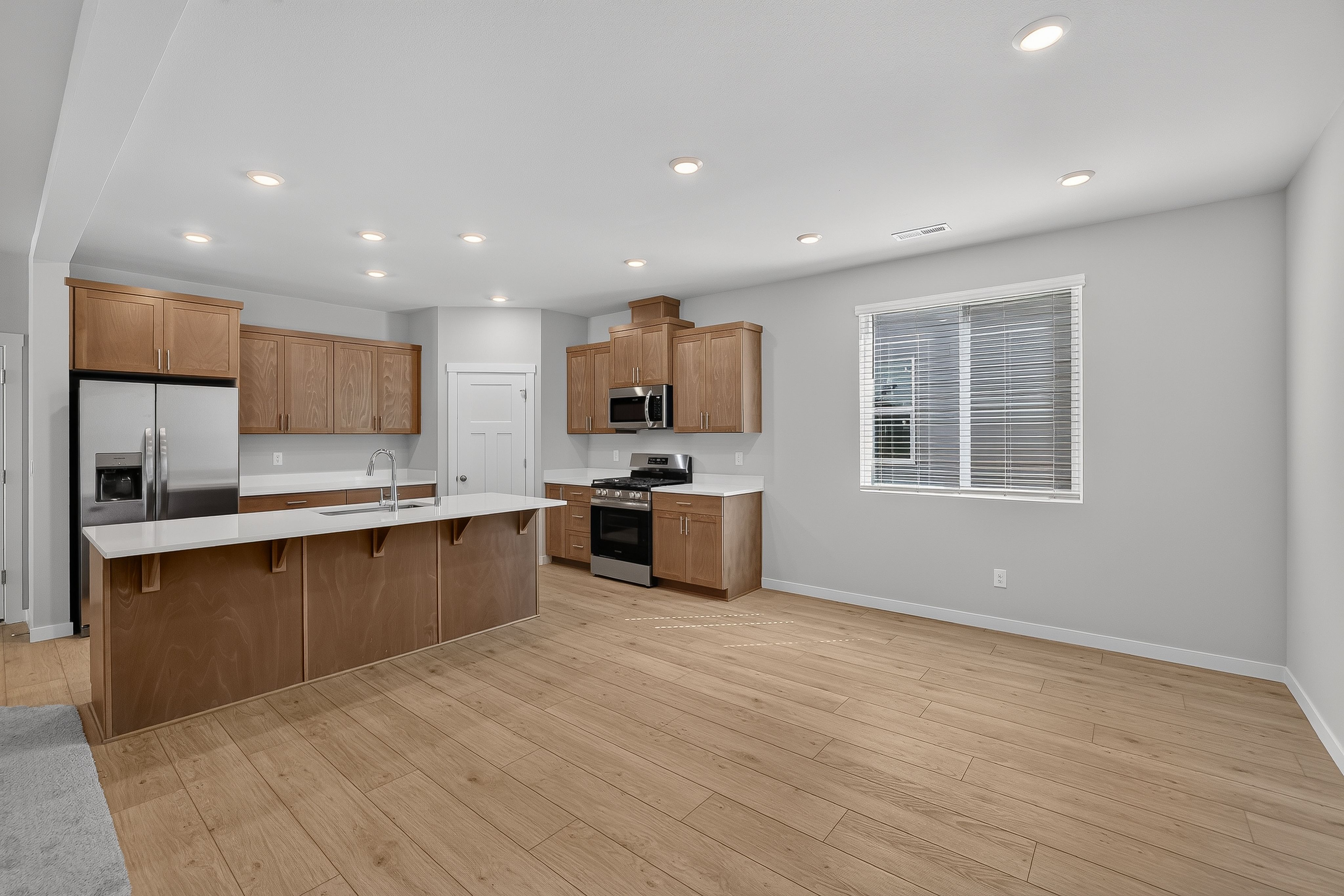 Heartwood Jasmine 13