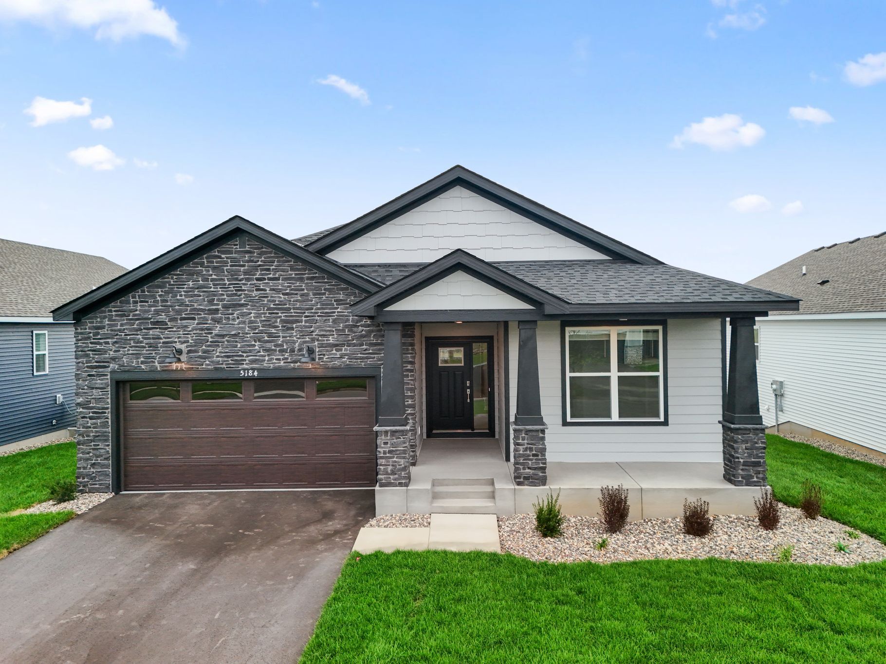 2 Westwind Corsica QMI H S3522 Front Yard 1of2 F1
