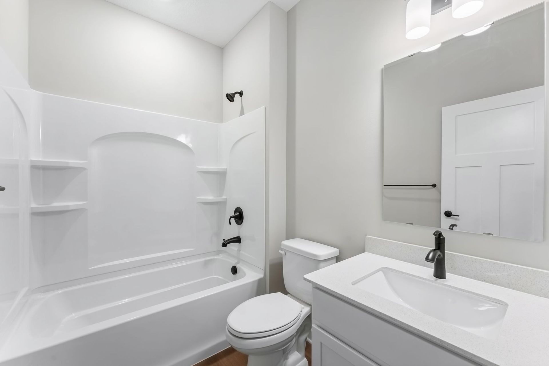 3 Tavera Brighton QMI H S7406 Bathroom F1