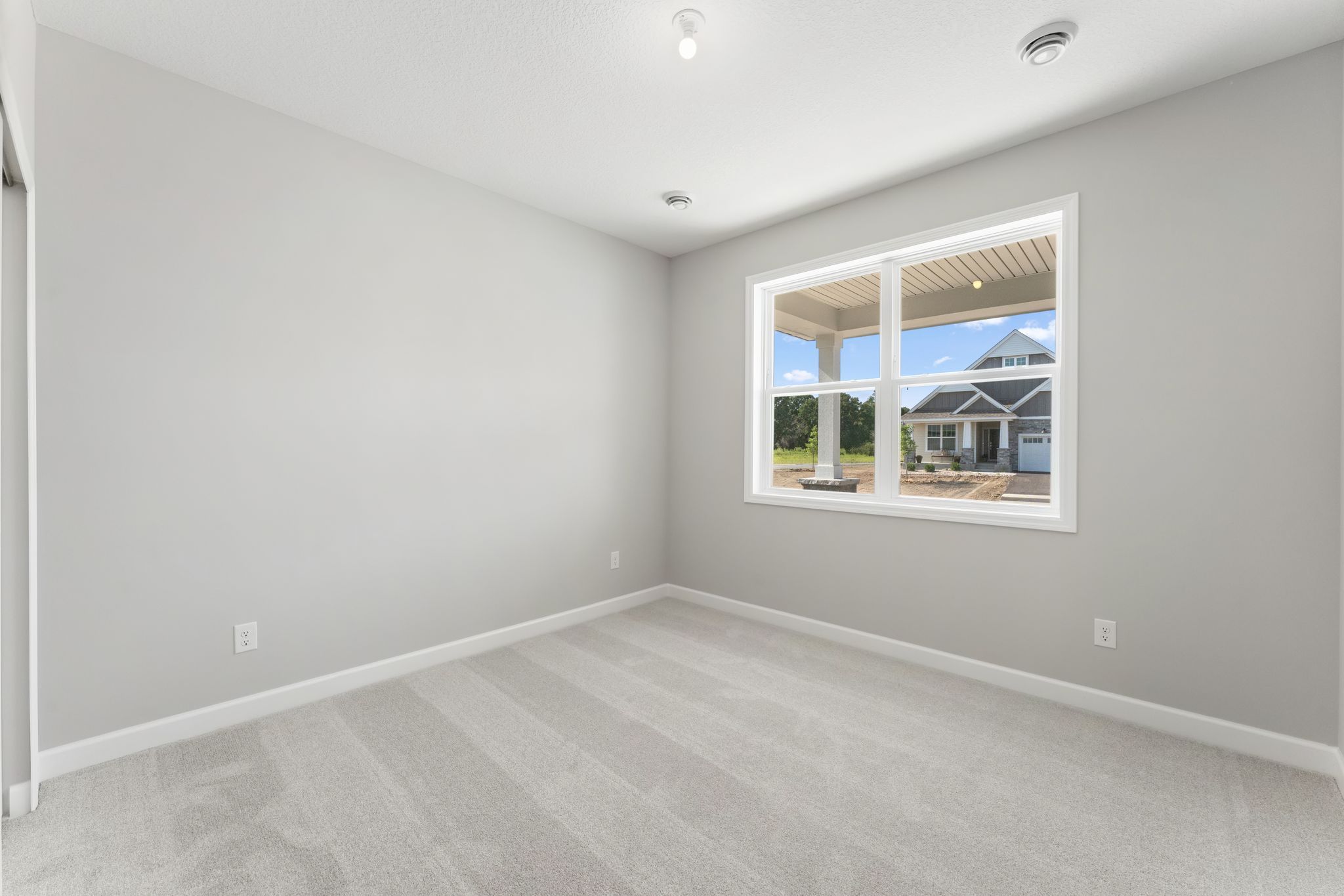4 Tavera Brighton QMI H S7406 Bedroom F1