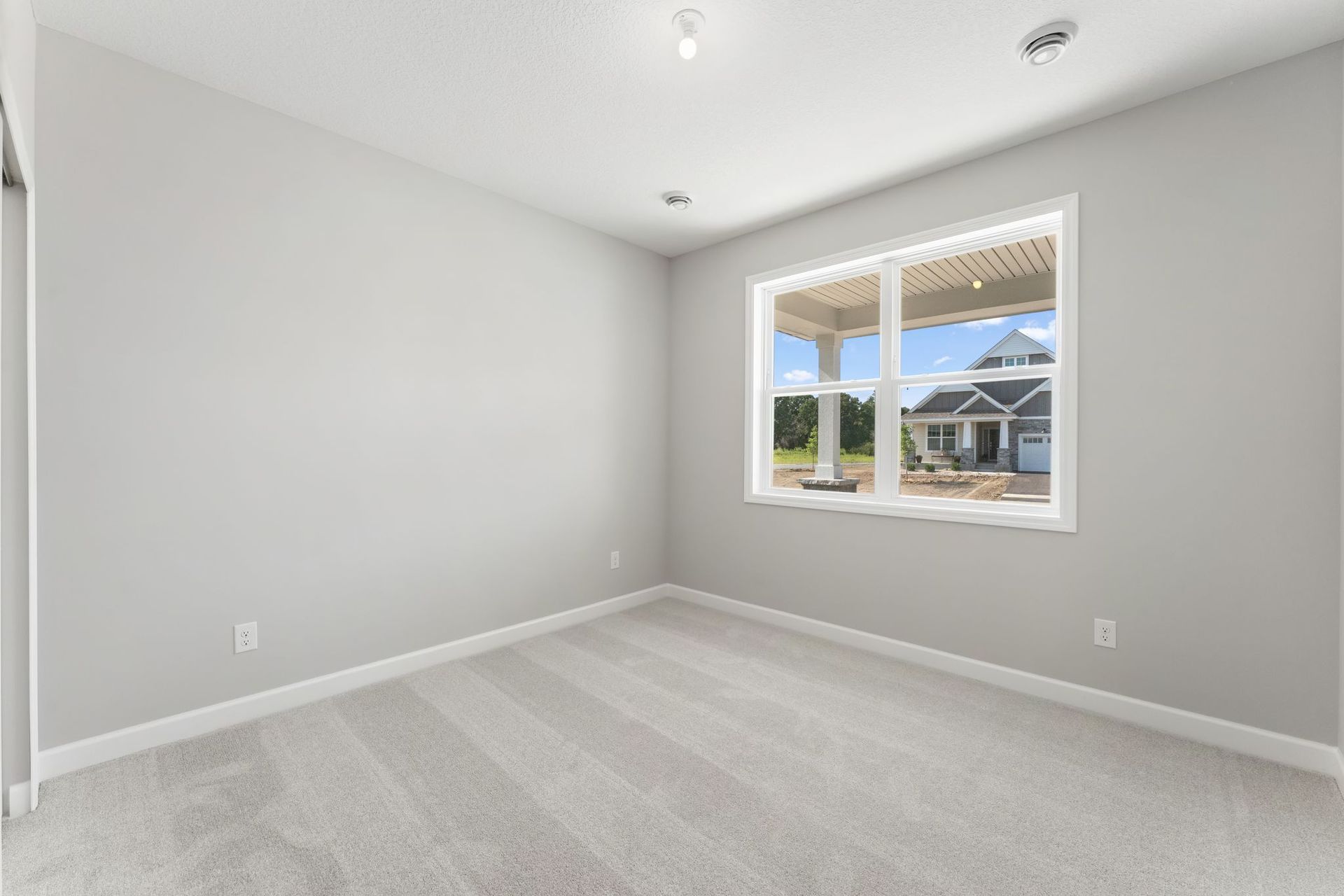 4 Tavera Brighton QMI H S7406 Bedroom F1