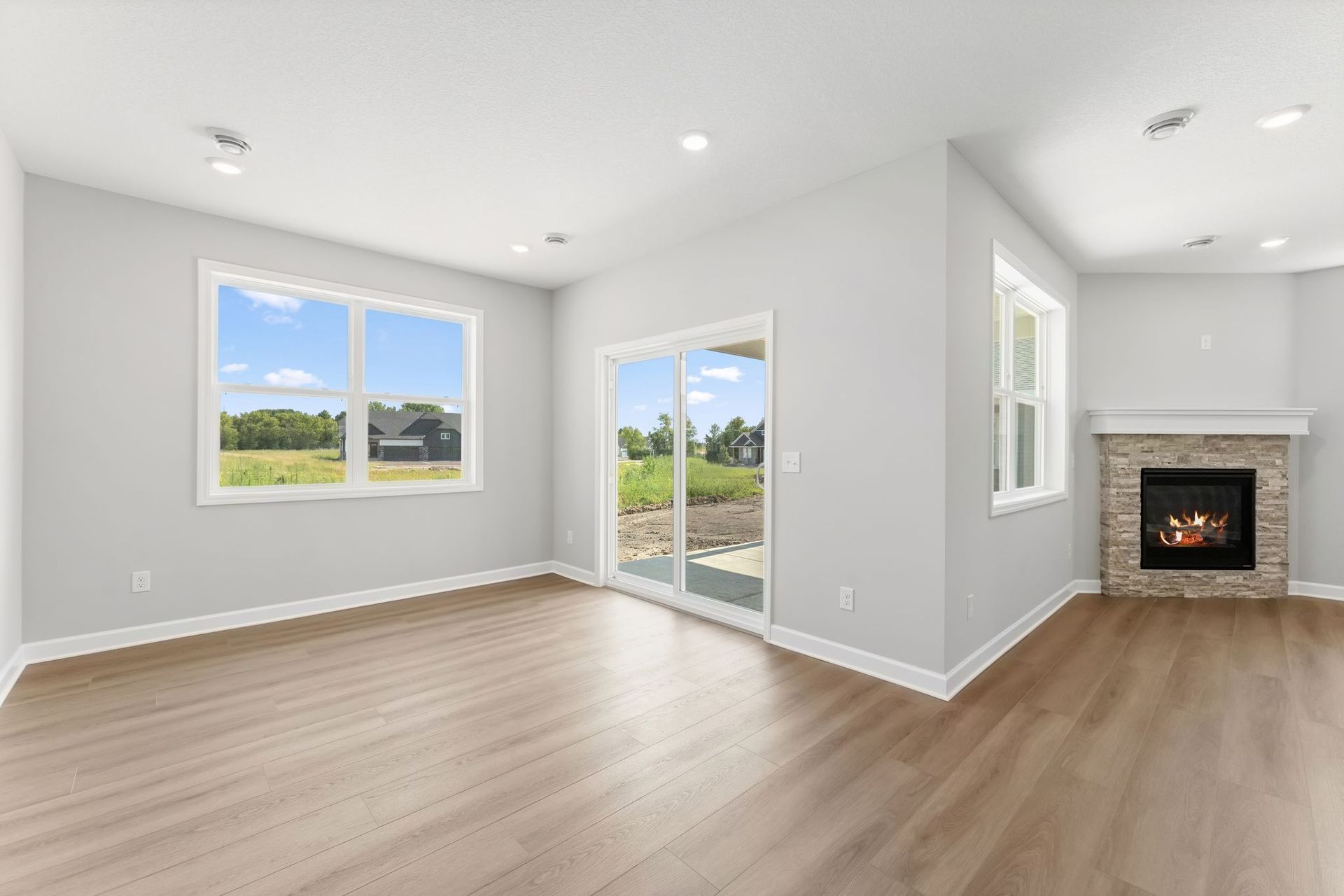 5 Tavera Brighton QMI H S7406 Dining Room F1