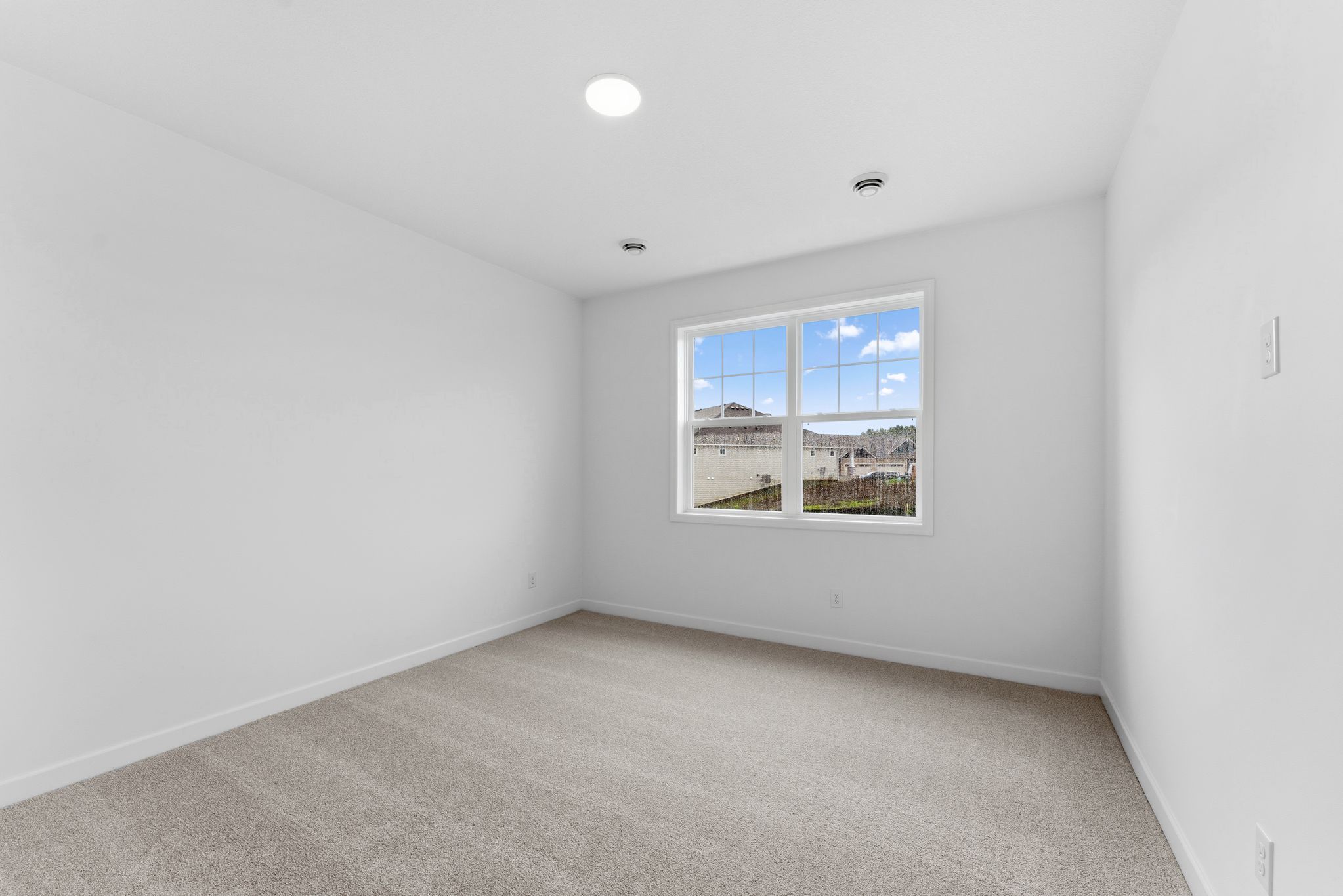 3 Tavera Corsica QMI H S7402 Bedroom 1of3 F1
