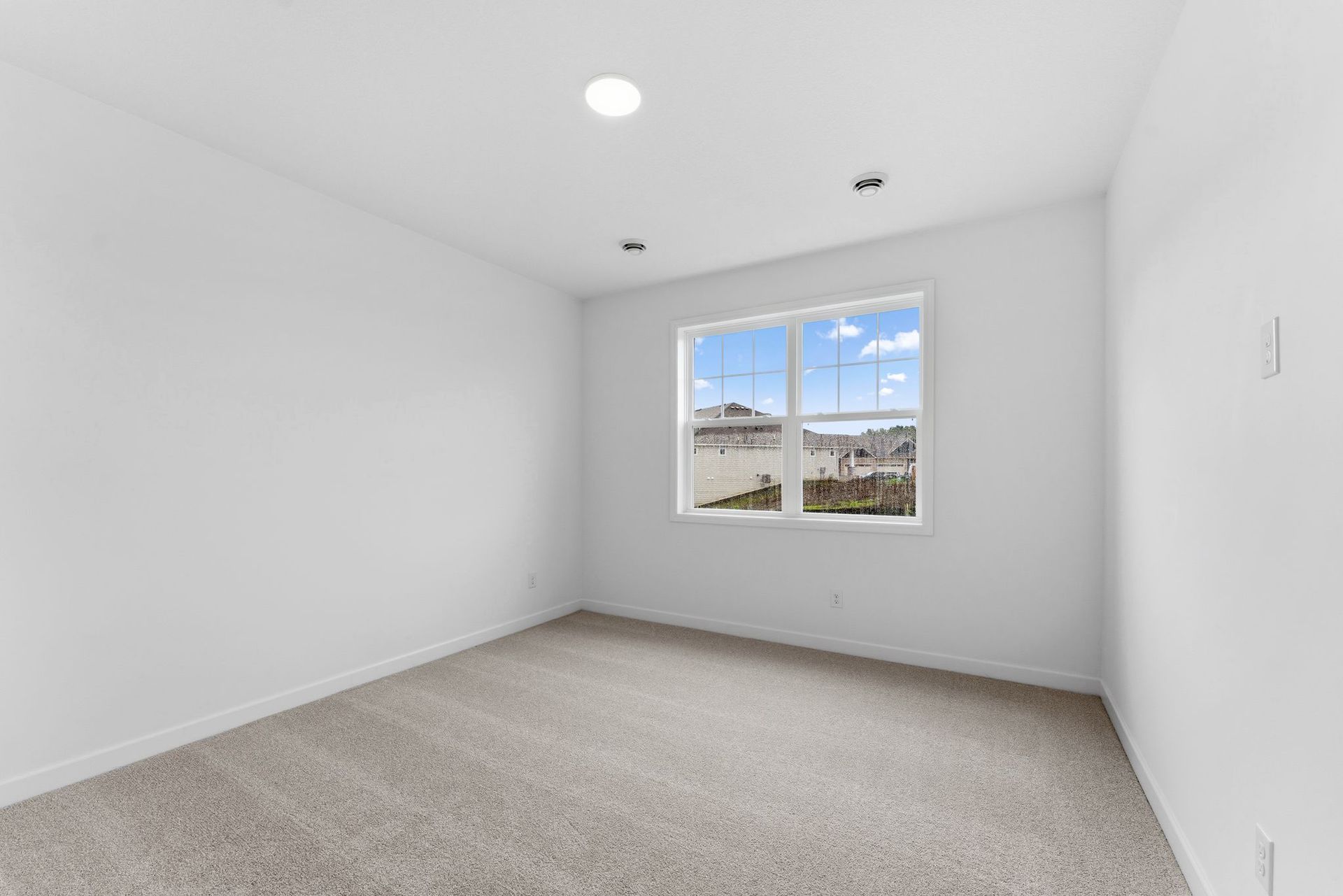 3 Tavera Corsica QMI H S7402 Bedroom 1of3 F1