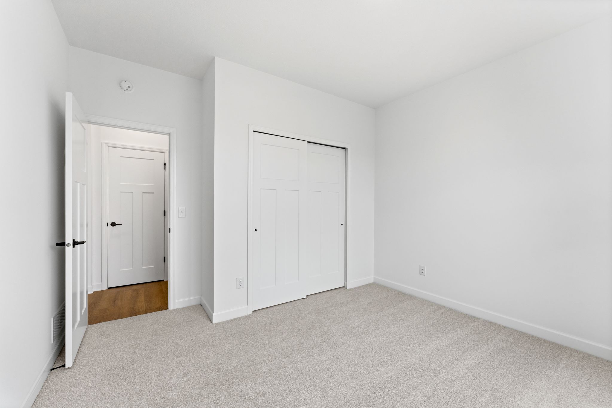 5 Tavera Corsica QMI H S7402 Bedroom 3of3 F1