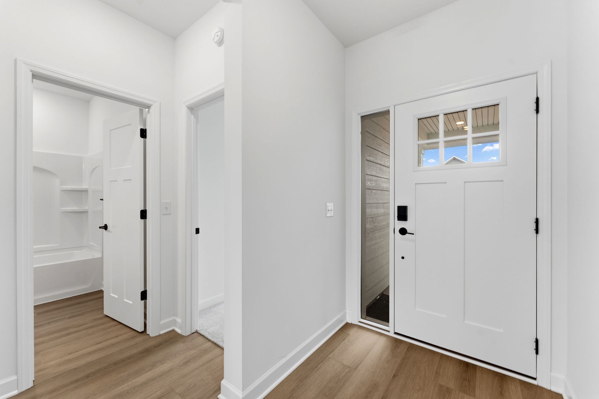 6 Tavera Corsica QMI H S7402 Entryway F1