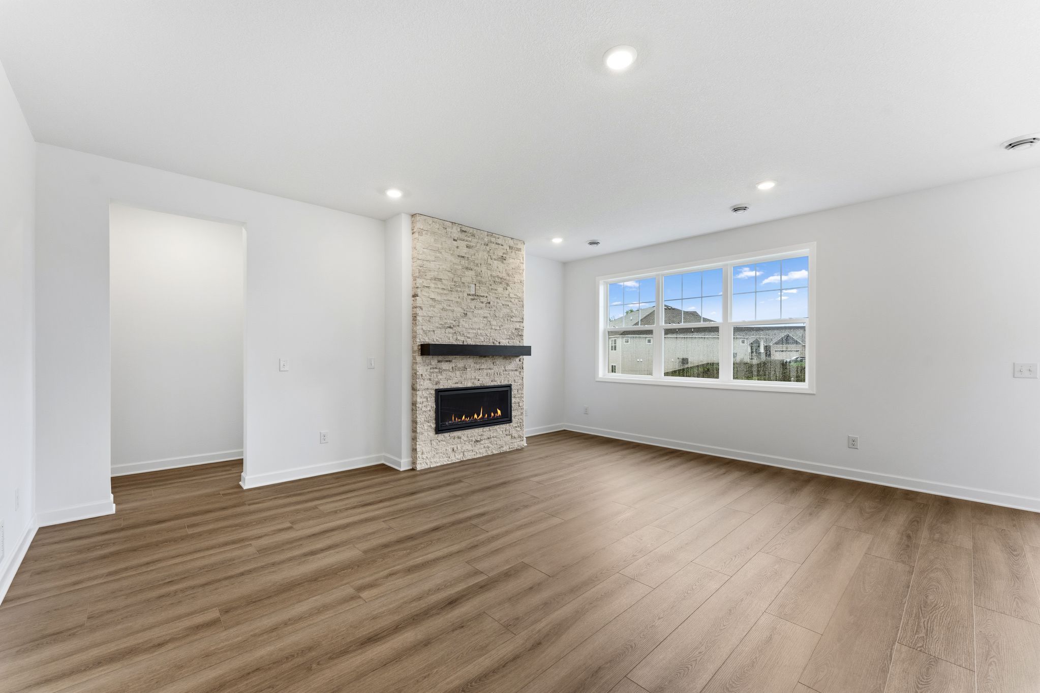 9 Tavera Corsica QMI H S7402 Great Room 3of4 F1