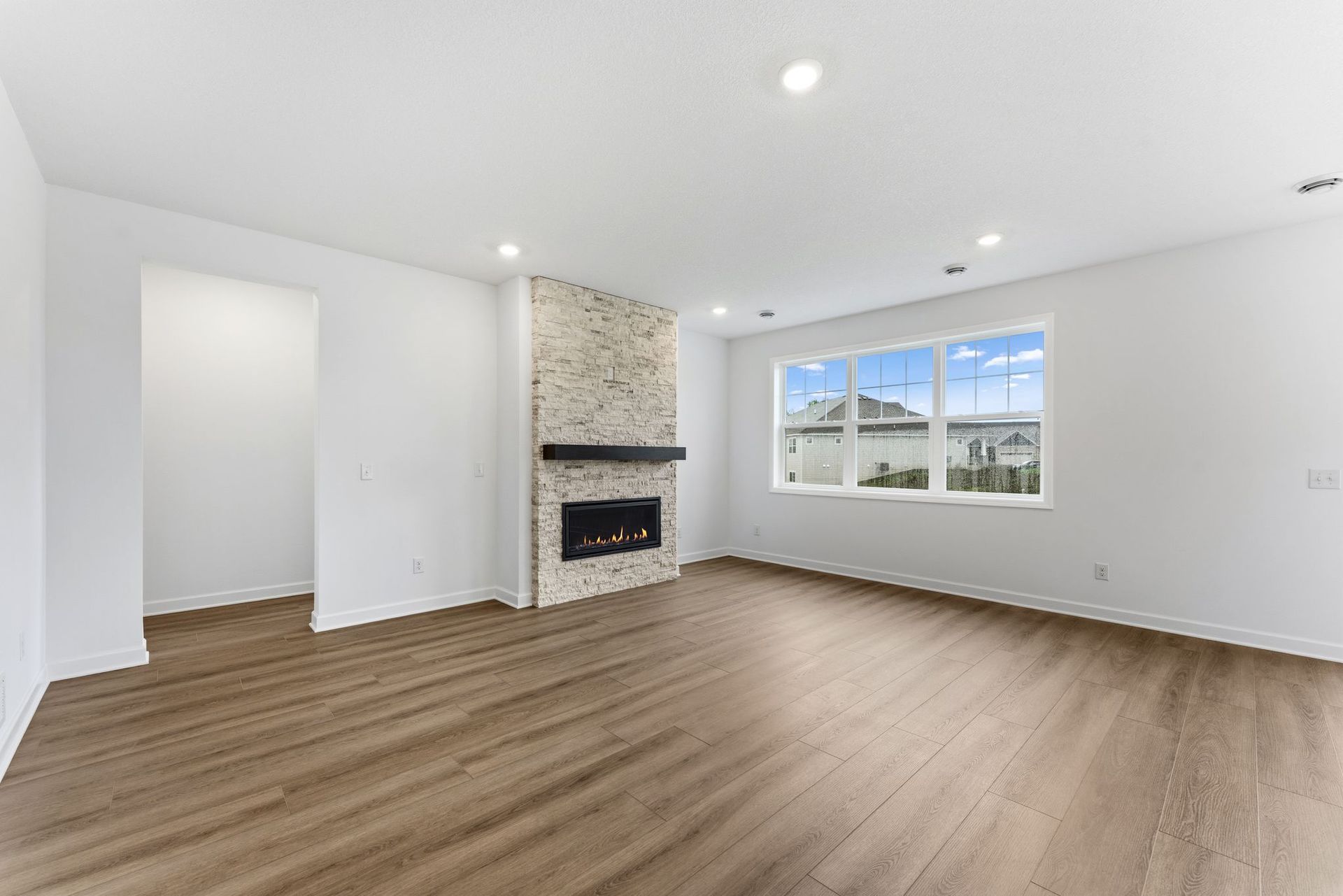9 Tavera Corsica QMI H S7402 Great Room 3of4 F1