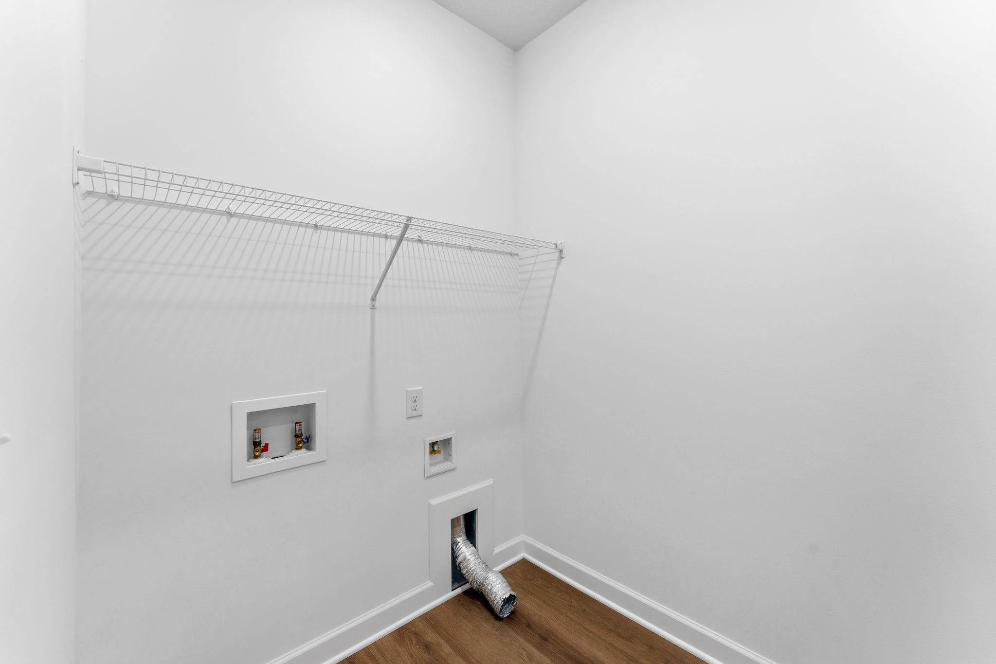 15 Tavera Corsica QMI H S7402 Laundry Room F1