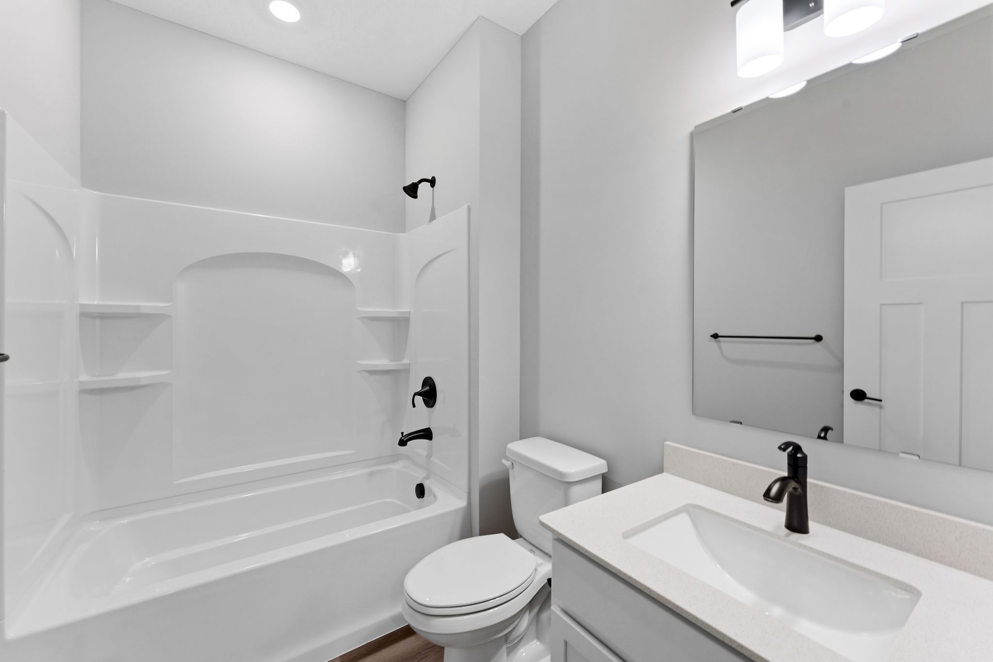 2 Tavera Corsica QMI H S7404 Bathroom F1