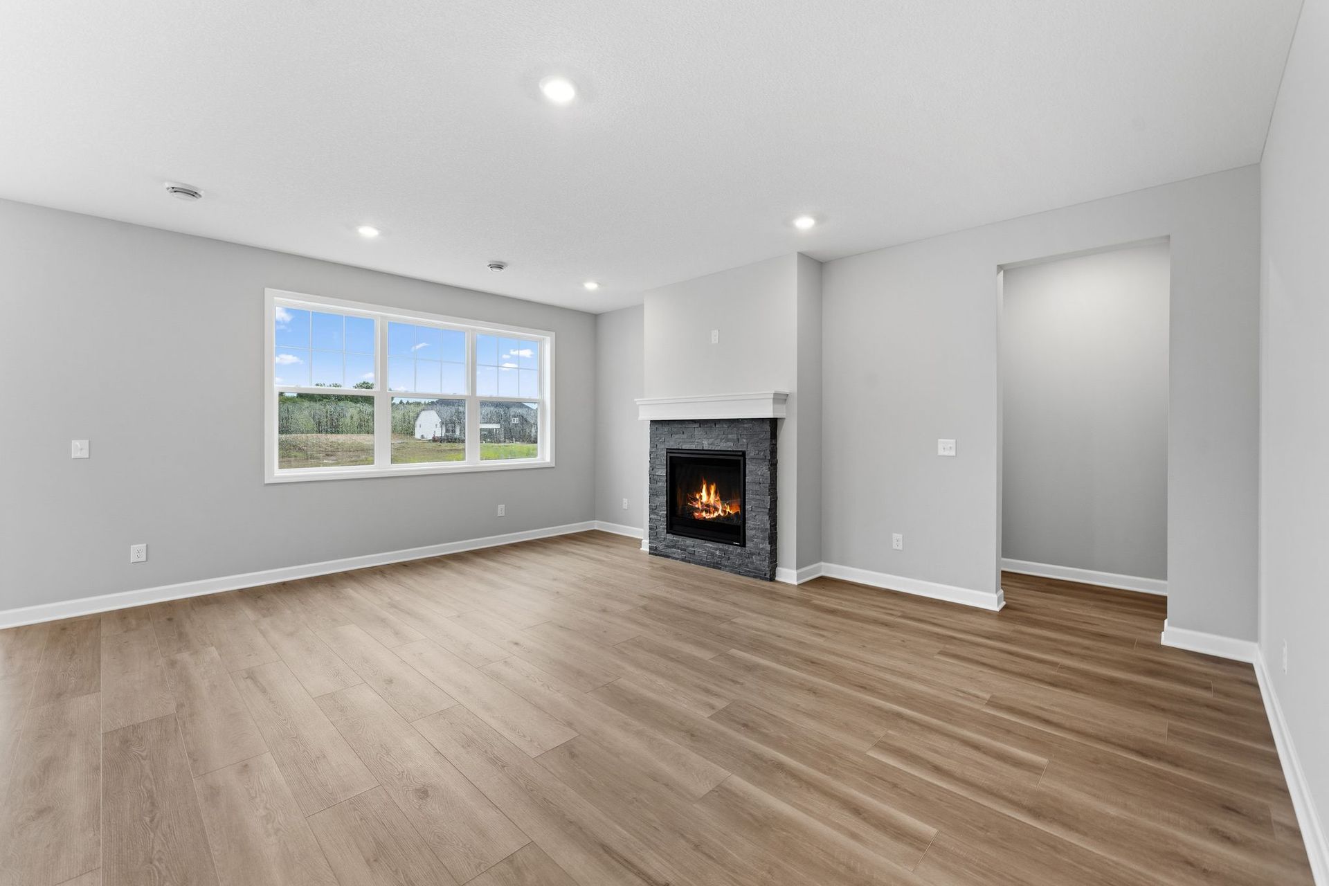 6 Tavera Corsica QMI H S7404 Great Room 1of3 F1