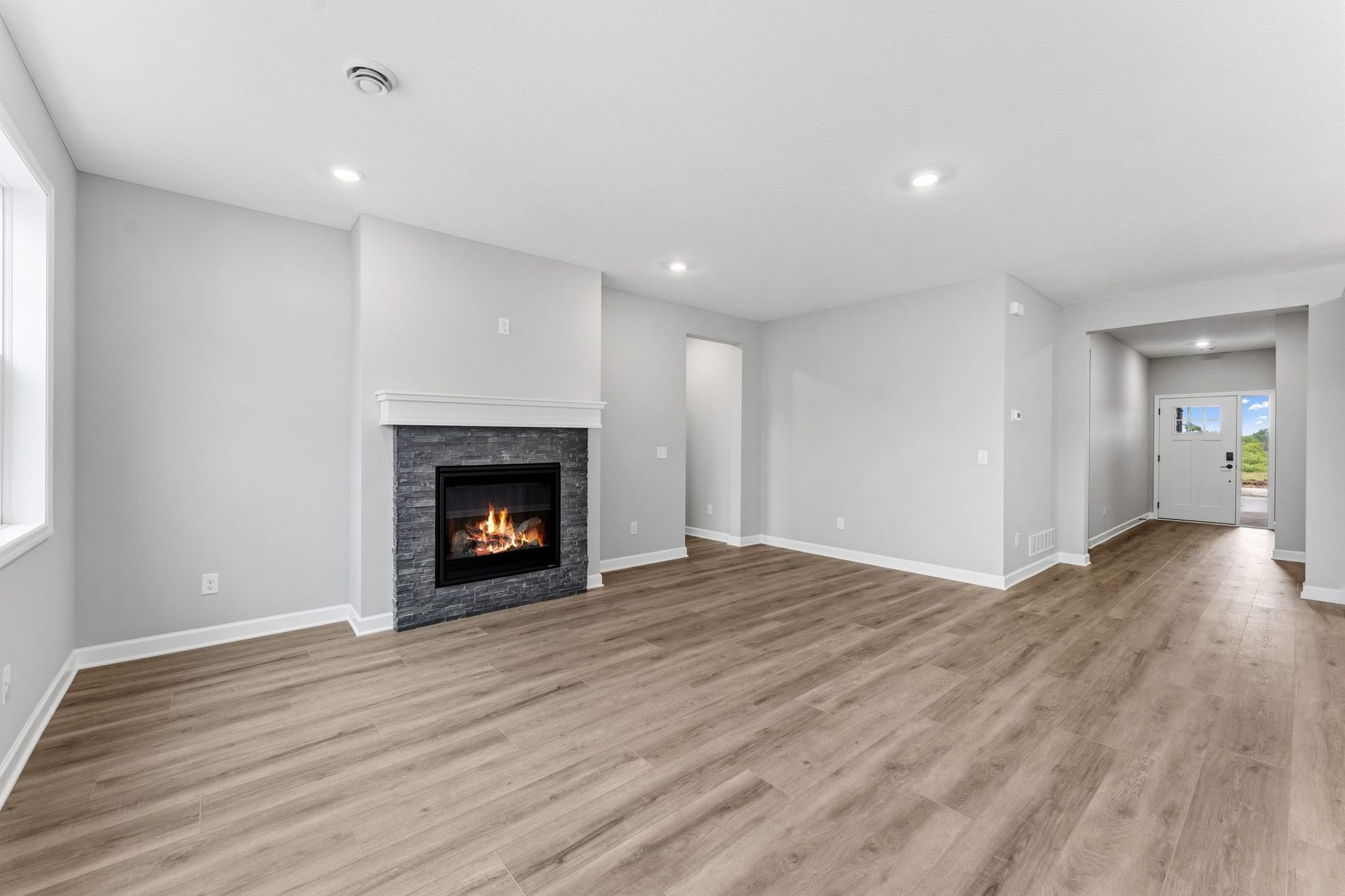 7 Tavera Corsica QMI H S7404 Great Room 2of3 F1