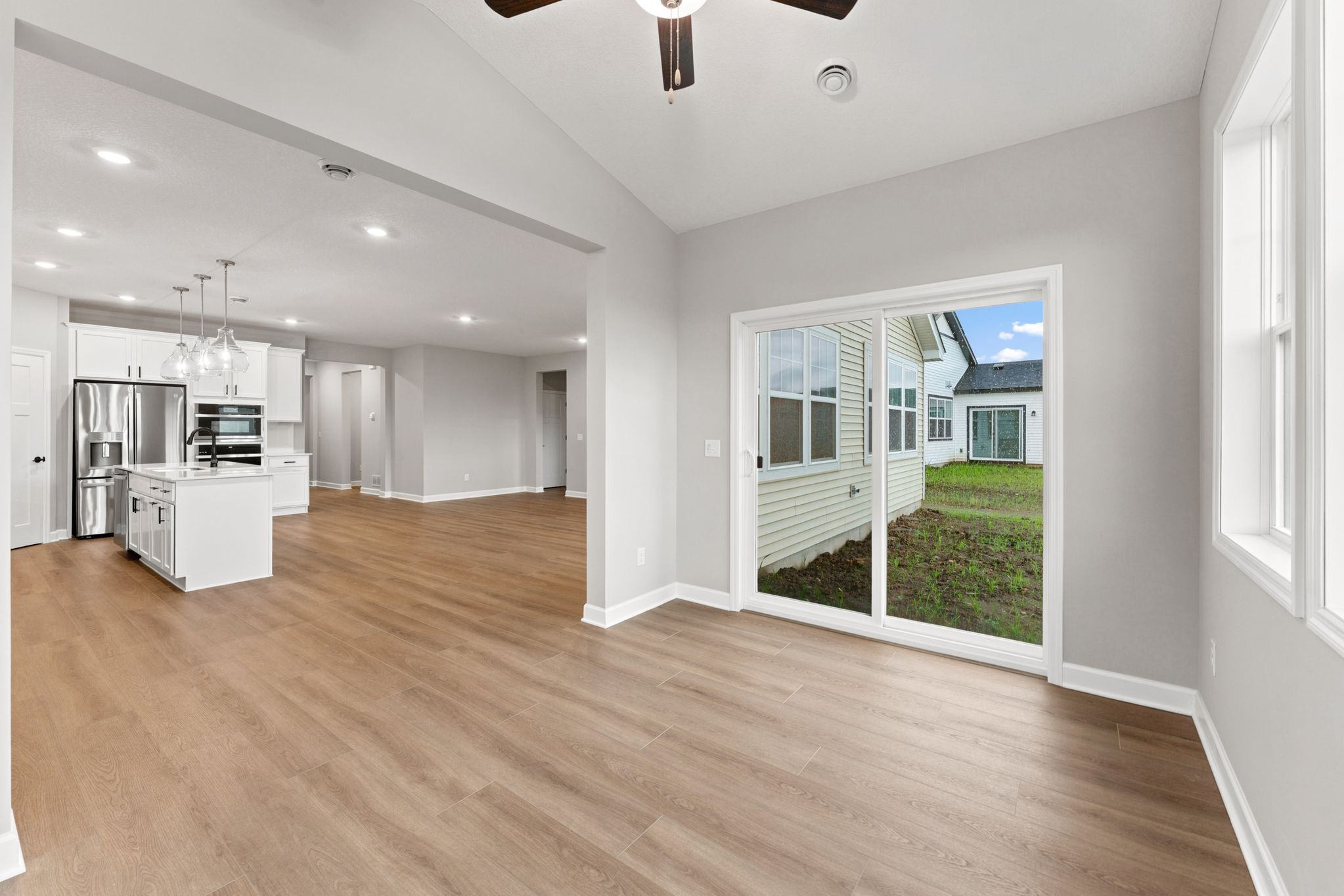 6 Tavera Salerno QMI H S7405 Four Season Porch 2of2 F1