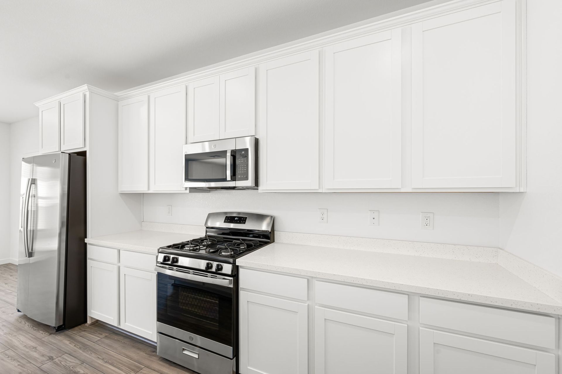 7 web or mls Lennar  3381 DANCING WATERS ST  7