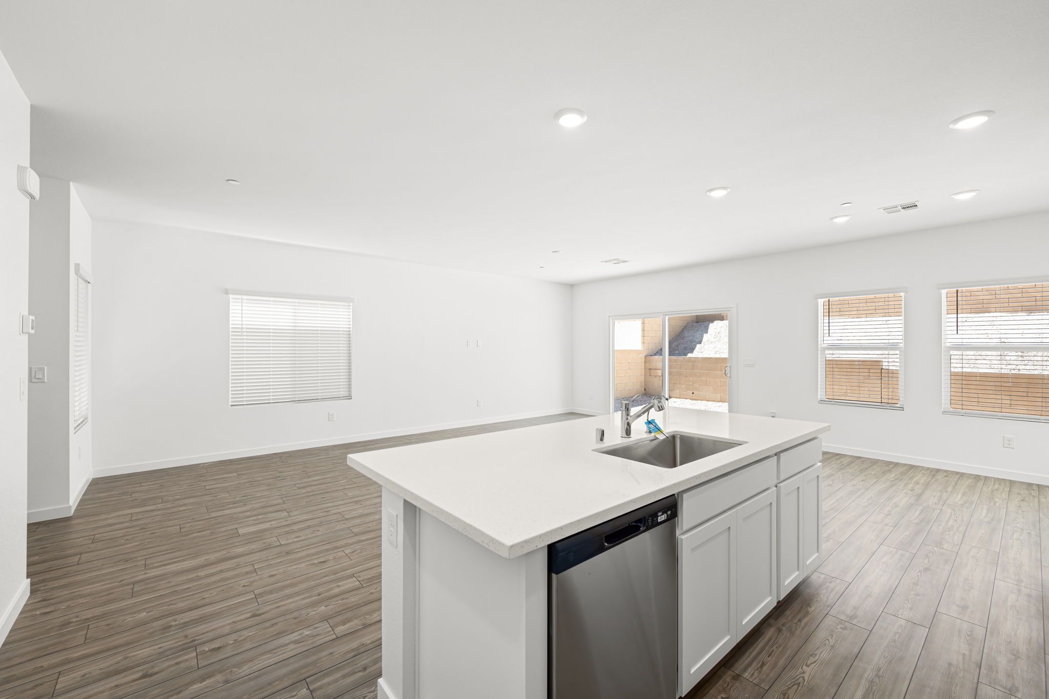 8 web or mls Lennar  3381 DANCING WATERS ST  8