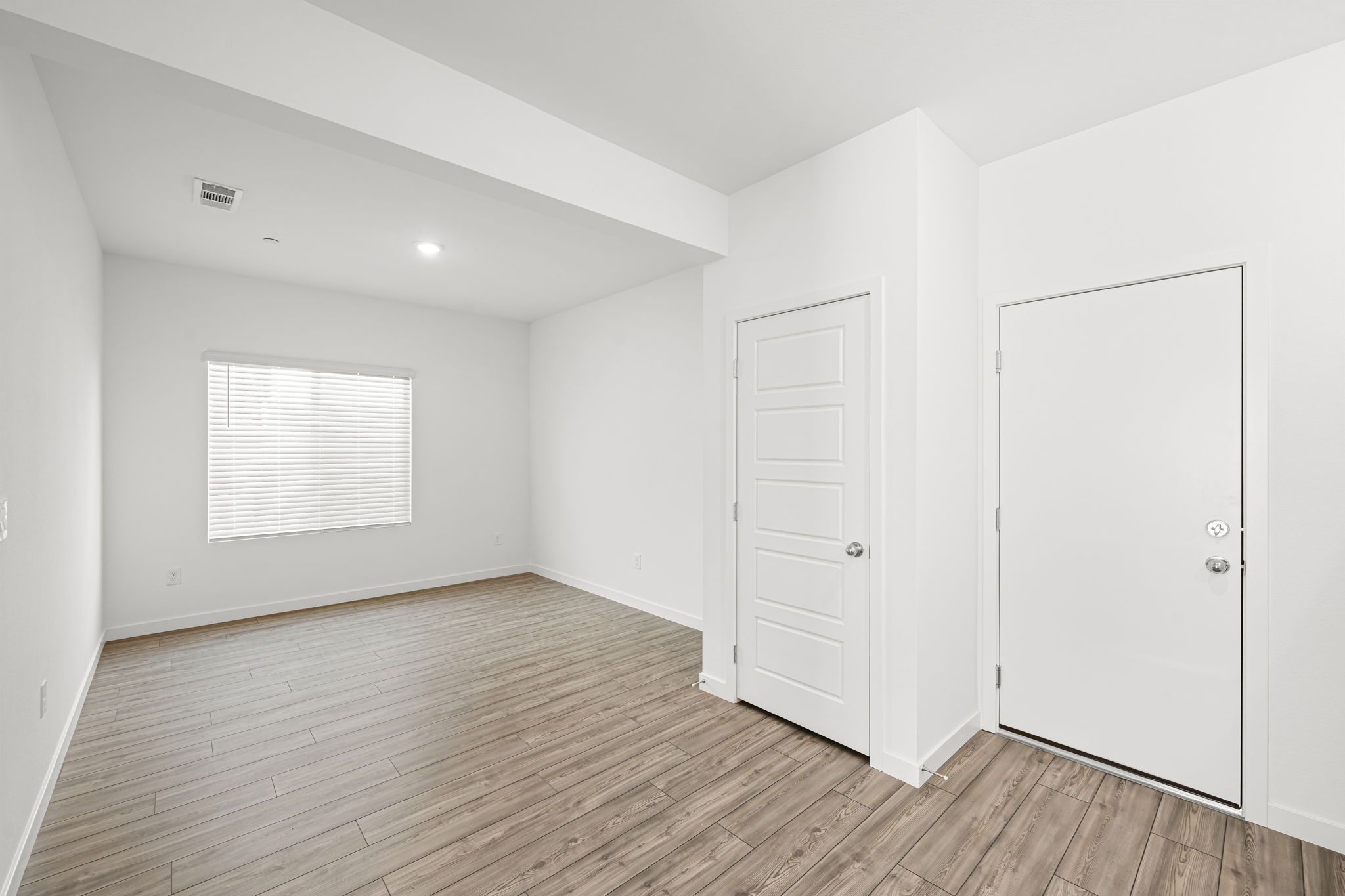 11 web or mls Lennar  3381 DANCING WATERS ST  11