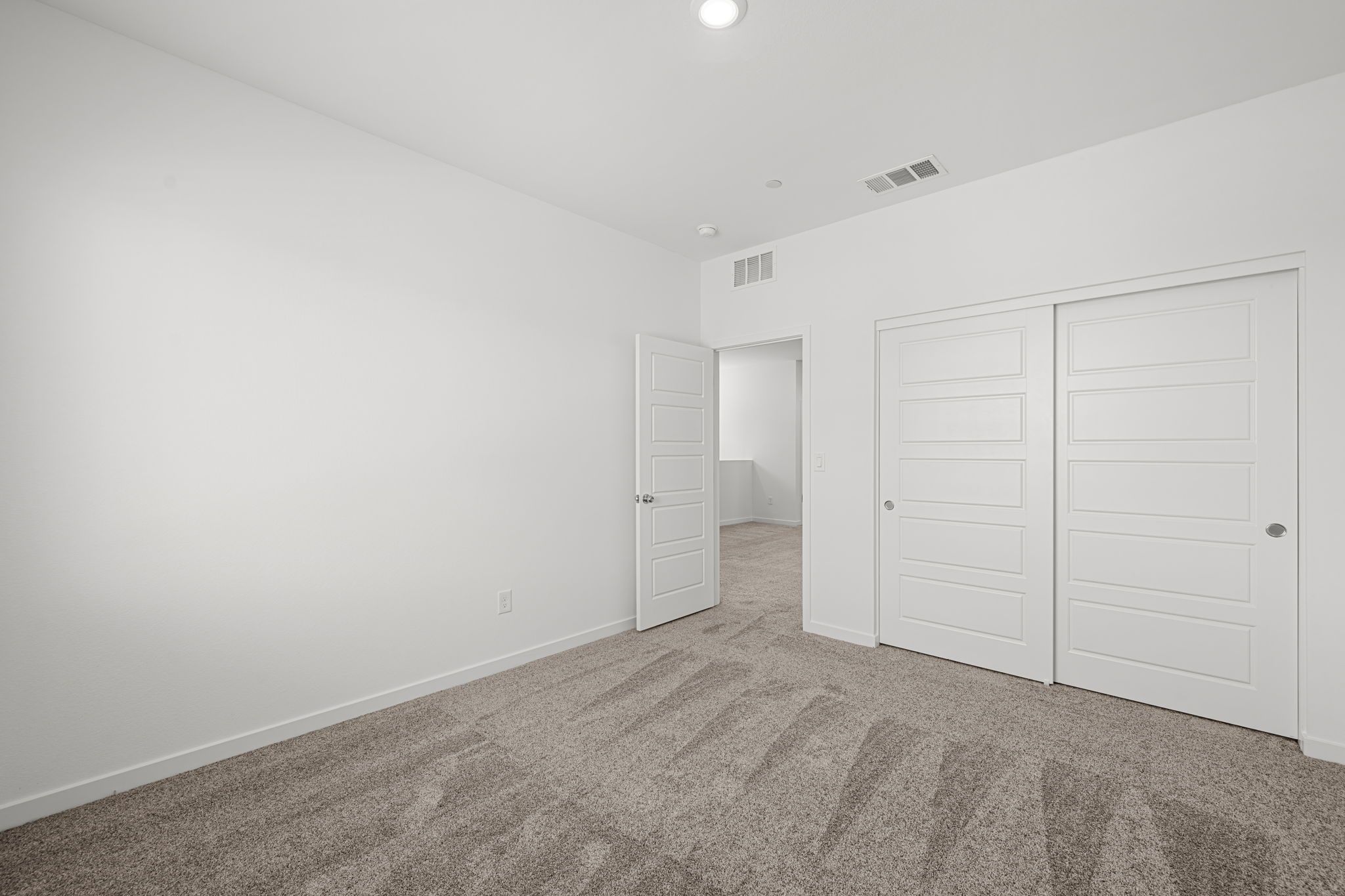 17 web or mls Lennar  3381 DANCING WATERS ST  17