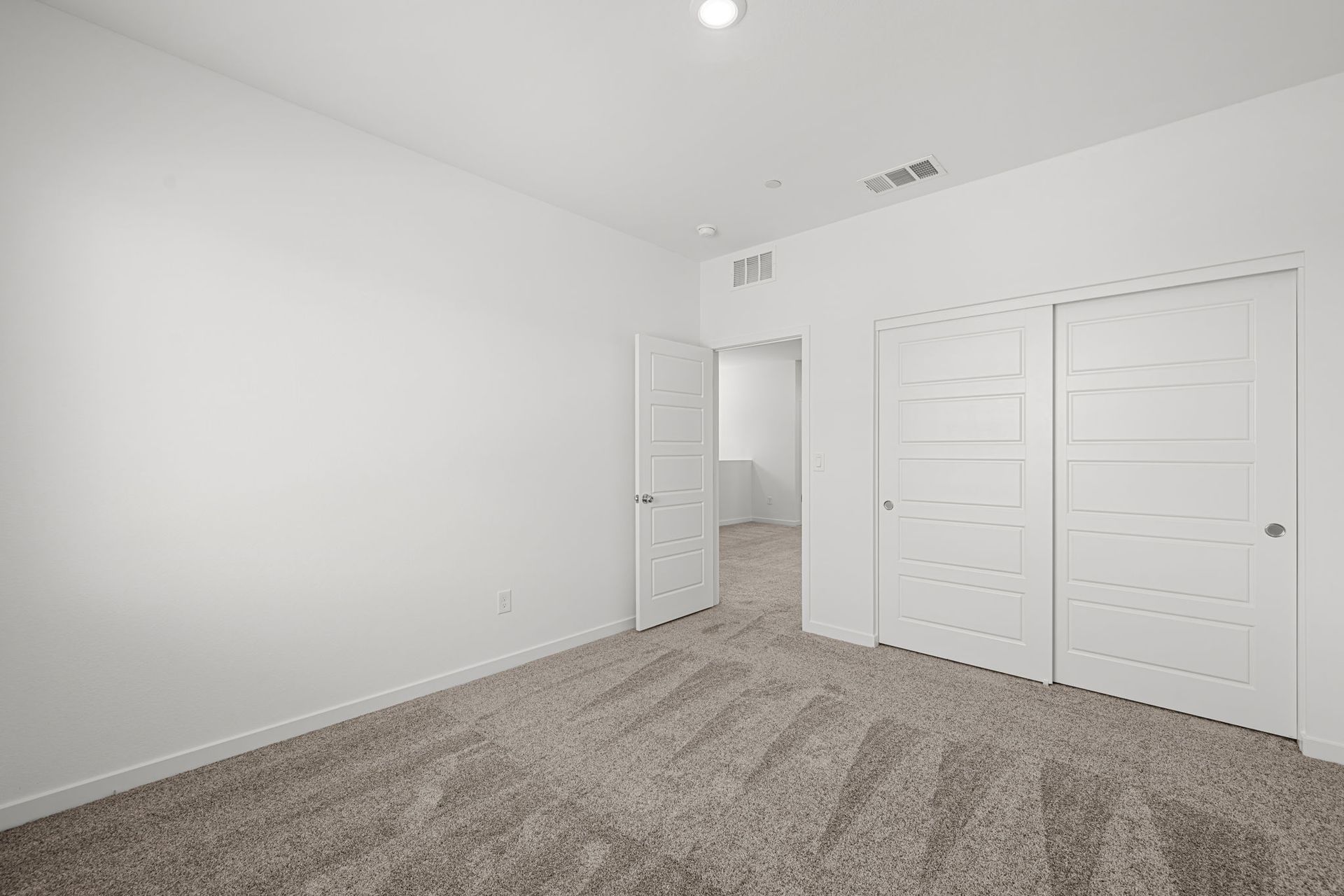 17 web or mls Lennar  3381 DANCING WATERS ST  17
