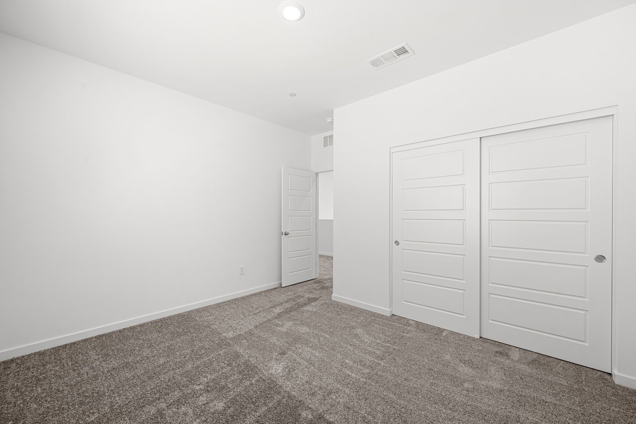 22 web or mls Lennar  3381 DANCING WATERS ST  22