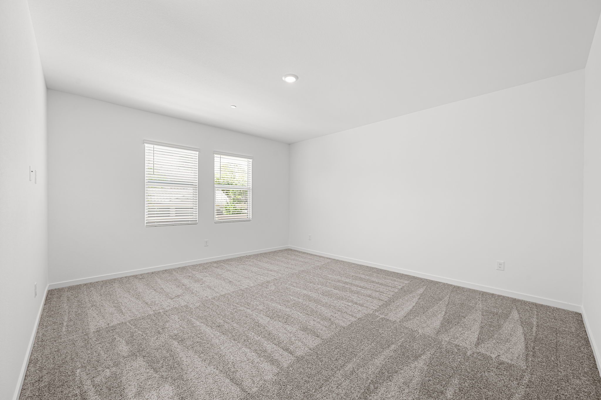 24 web or mls Lennar  3381 DANCING WATERS ST  24