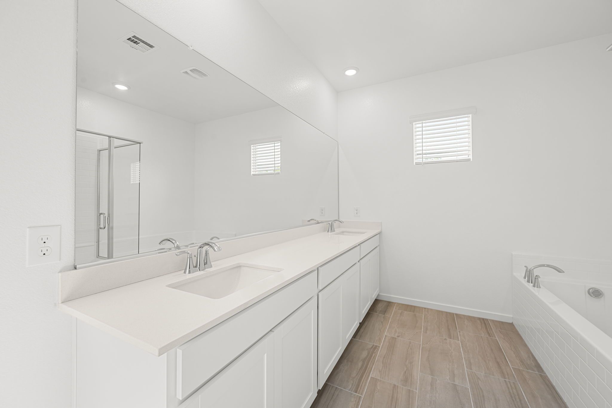 26 web or mls Lennar  3381 DANCING WATERS ST  26