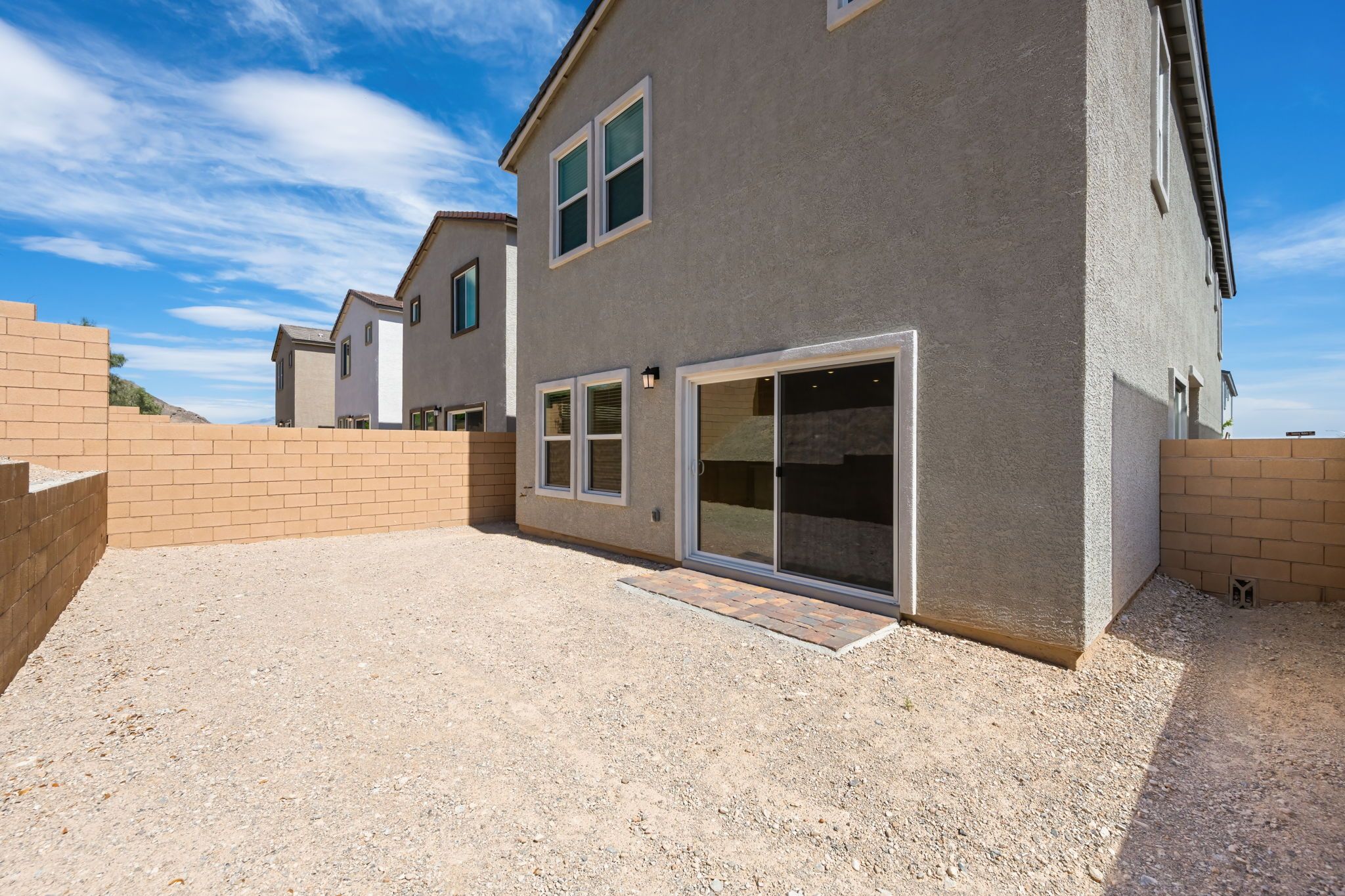 29 web or mls Lennar  3381 DANCING WATERS ST  29