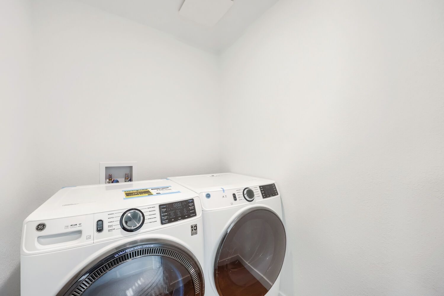 9270 Coal Cart Ln   Web Quality   011   11 Laundry Room