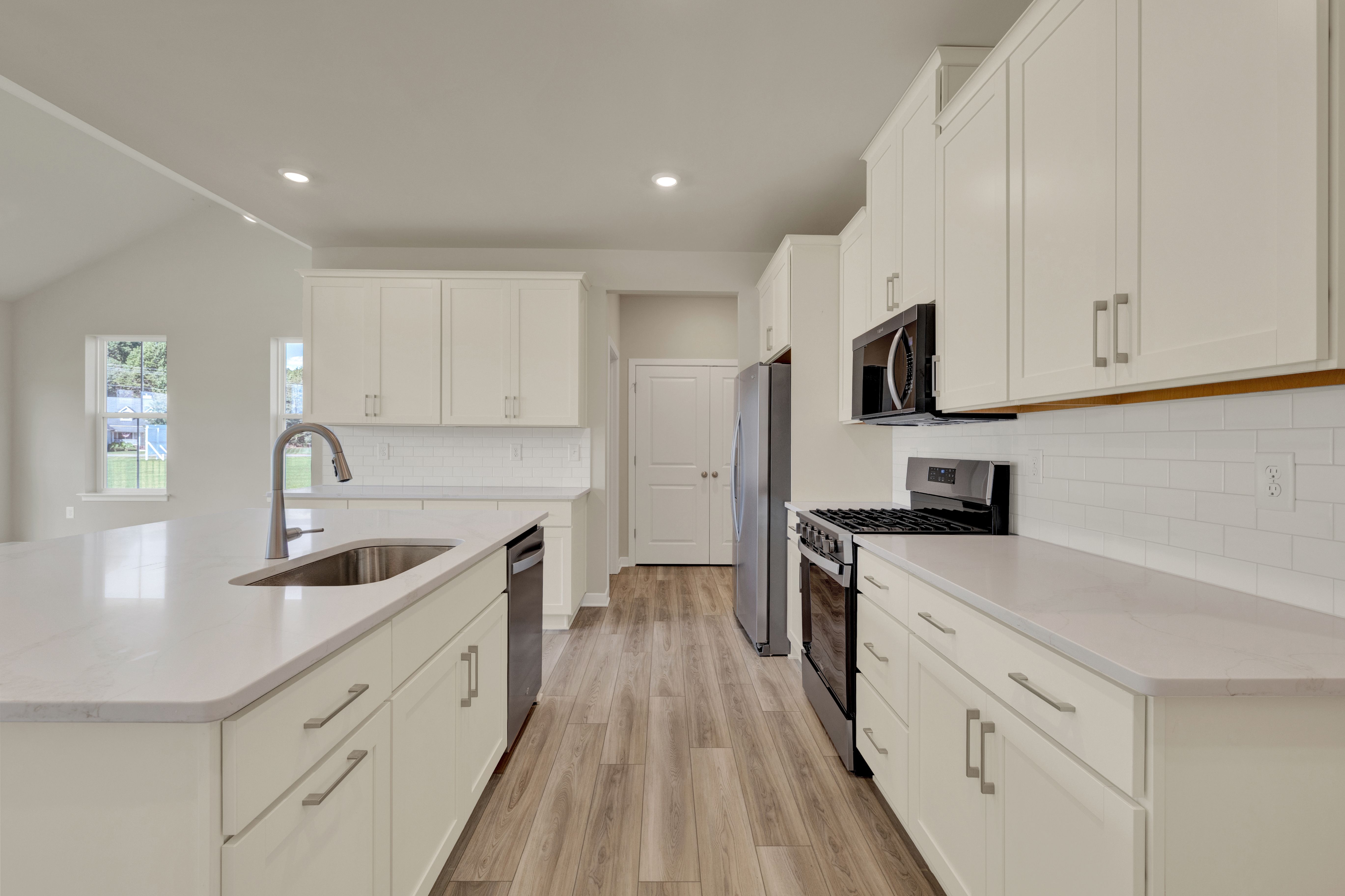 Four Winds Farm Newport Kitchen 1of4