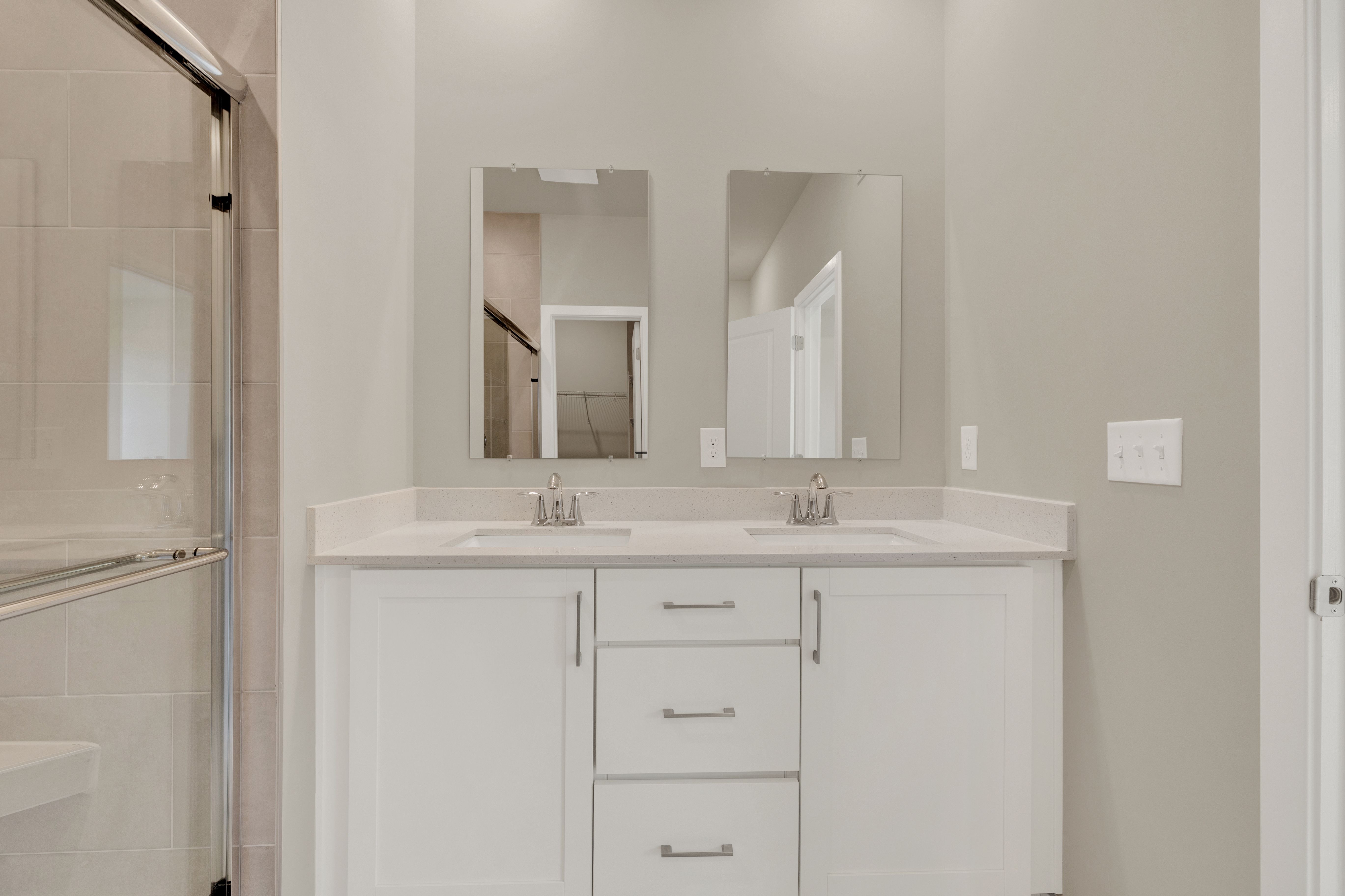 Four Winds Farm Newport Owners Bath 2of2