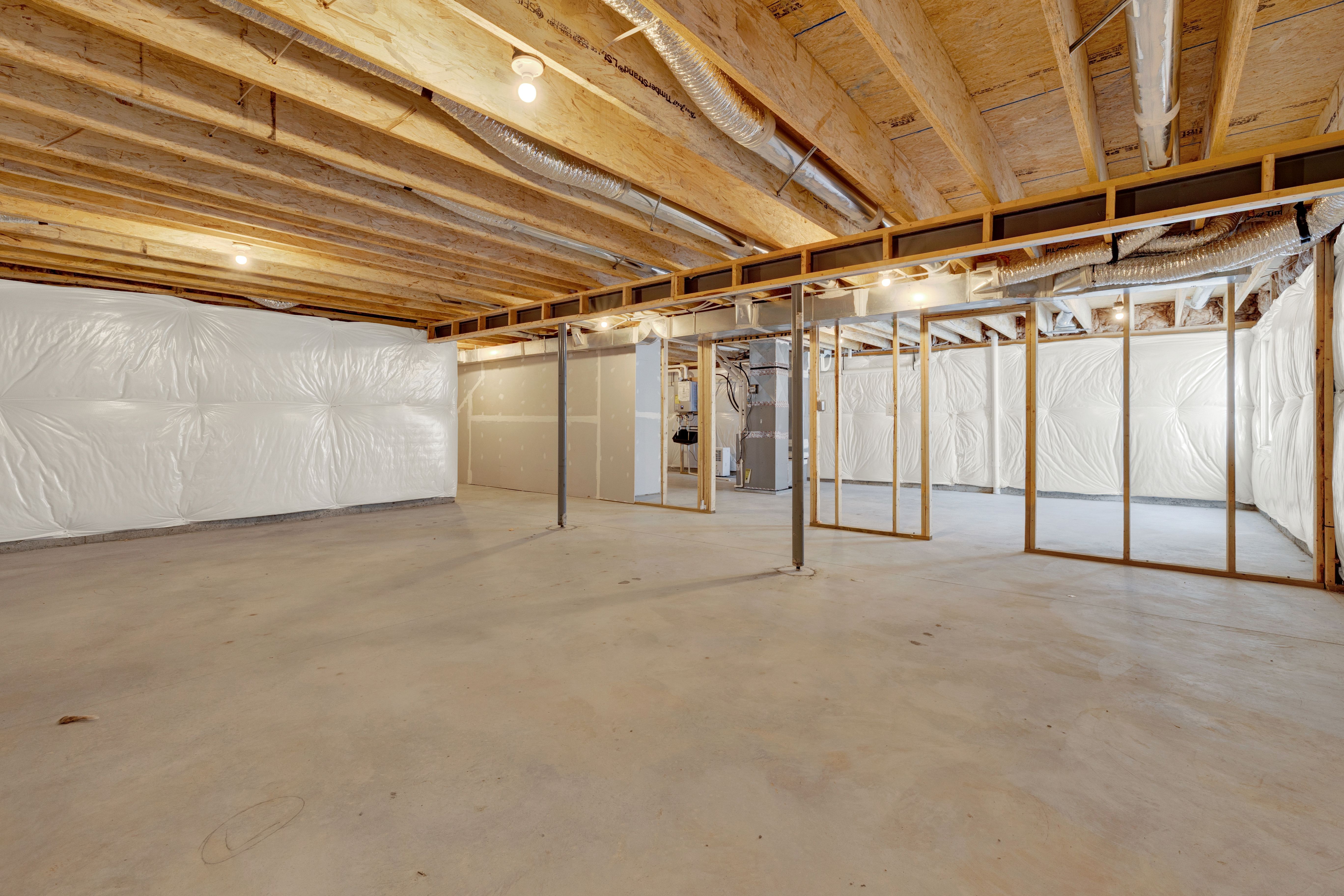 Four Winds Farm Newport Basement 1of2