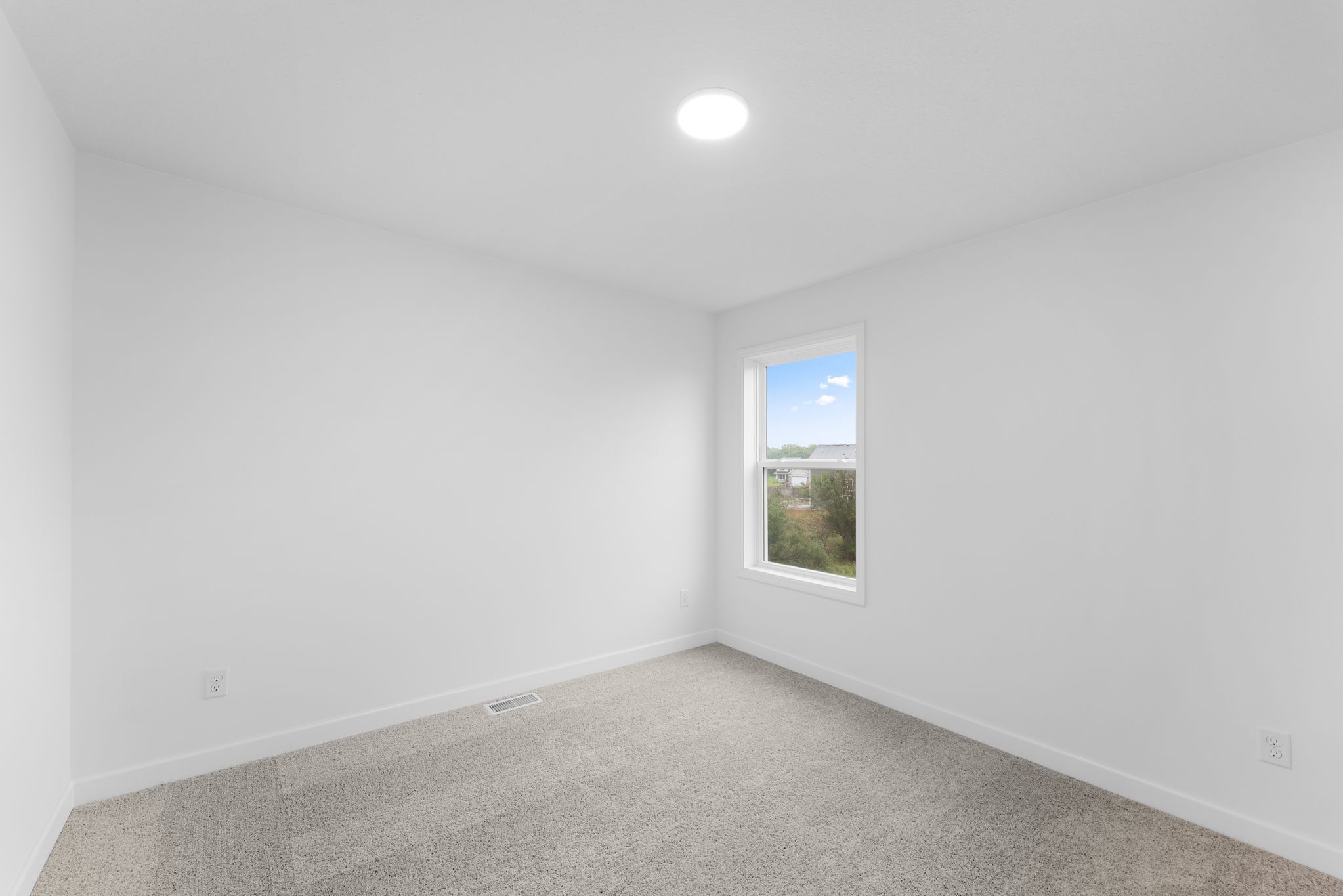 5 Fieldsof Winslow Cove Bristol QMI H S22134543613 Bedroom 3of3 F2