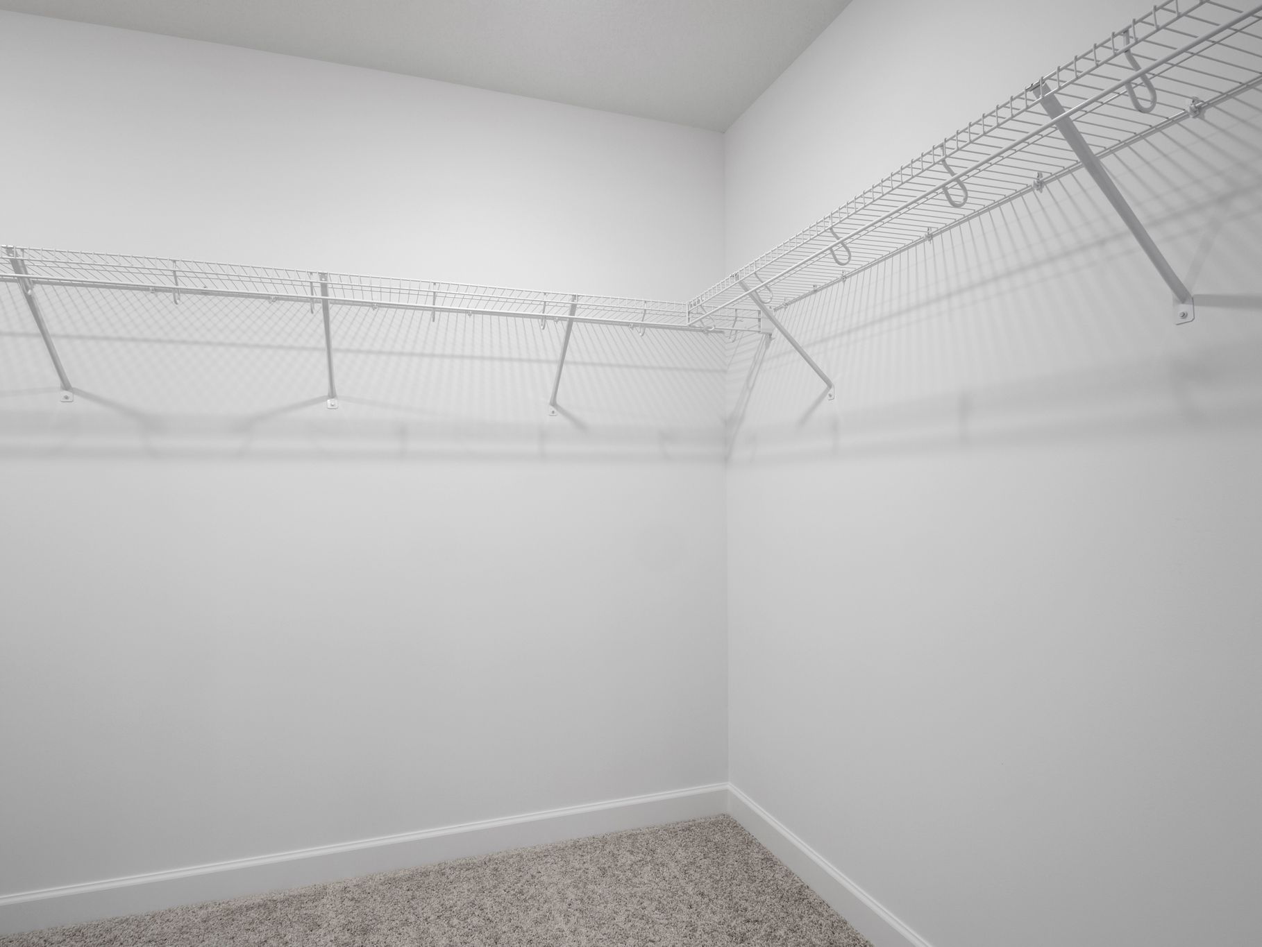 19 Voyageur Farms Davis QMI H S3505 Owners Closet F2