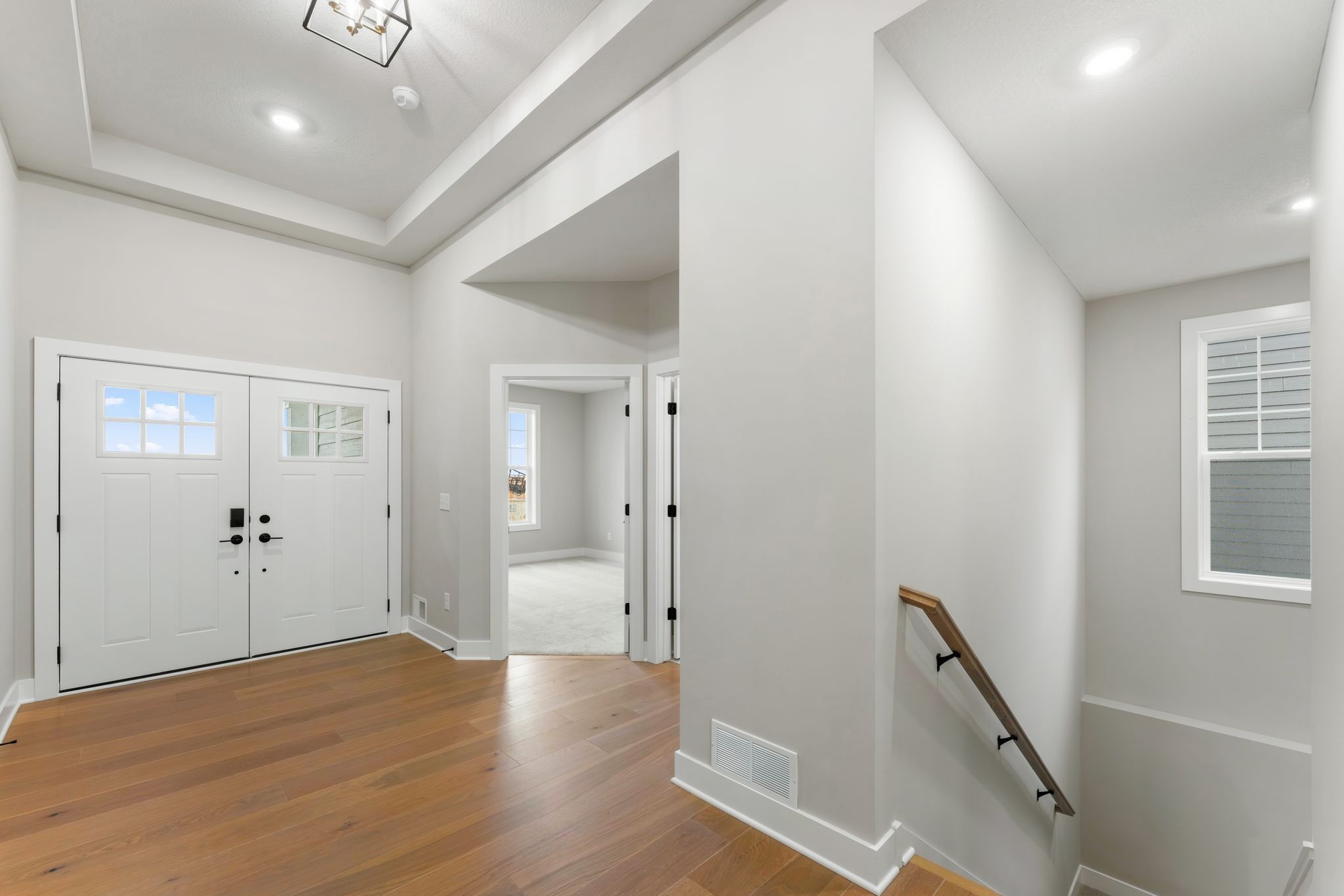 14 Cedar Hills Montreux QMI H S5209 Foyer 2of3 F1