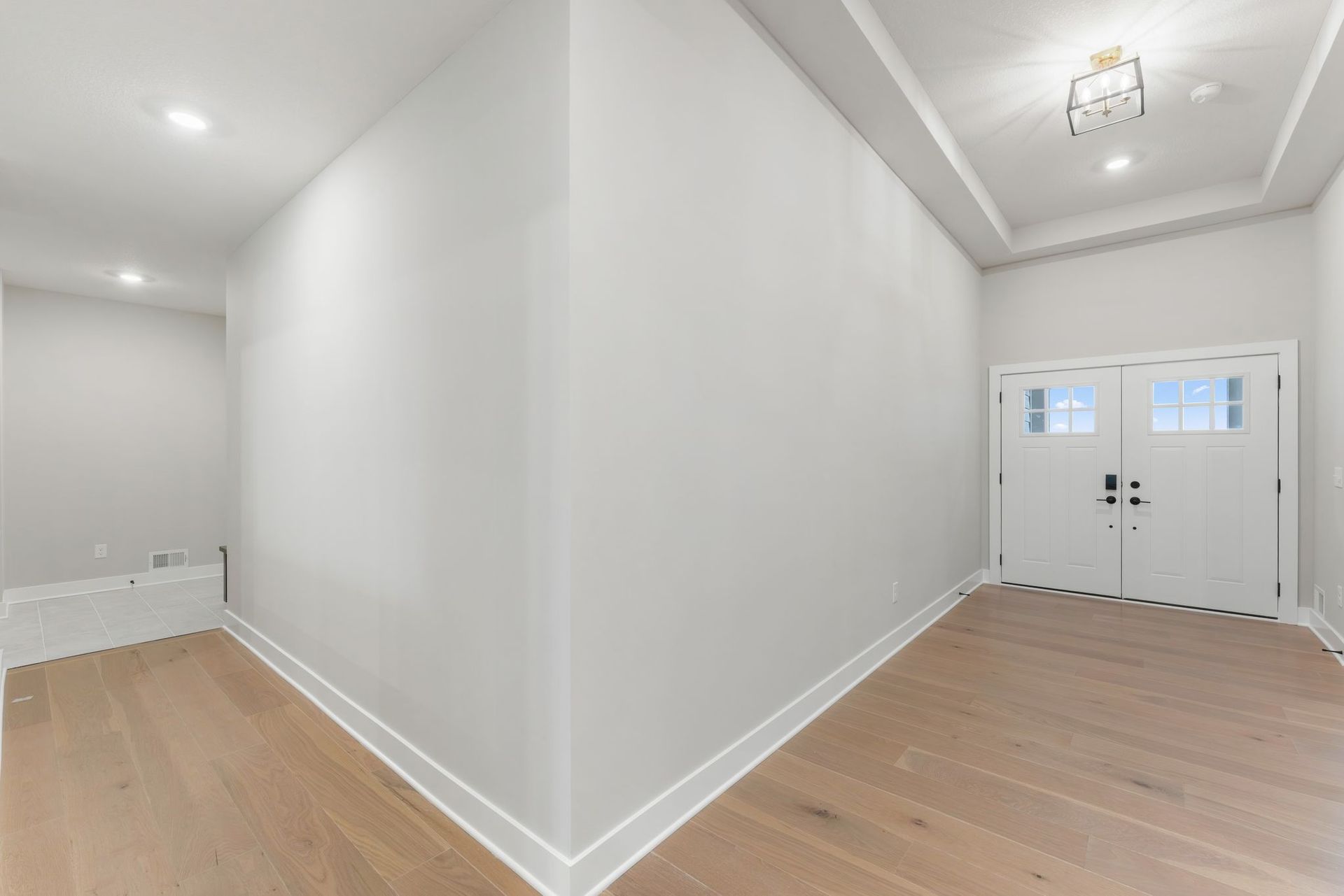 15 Cedar Hills Montreux QMI H S5209 Foyer 3of3 F1